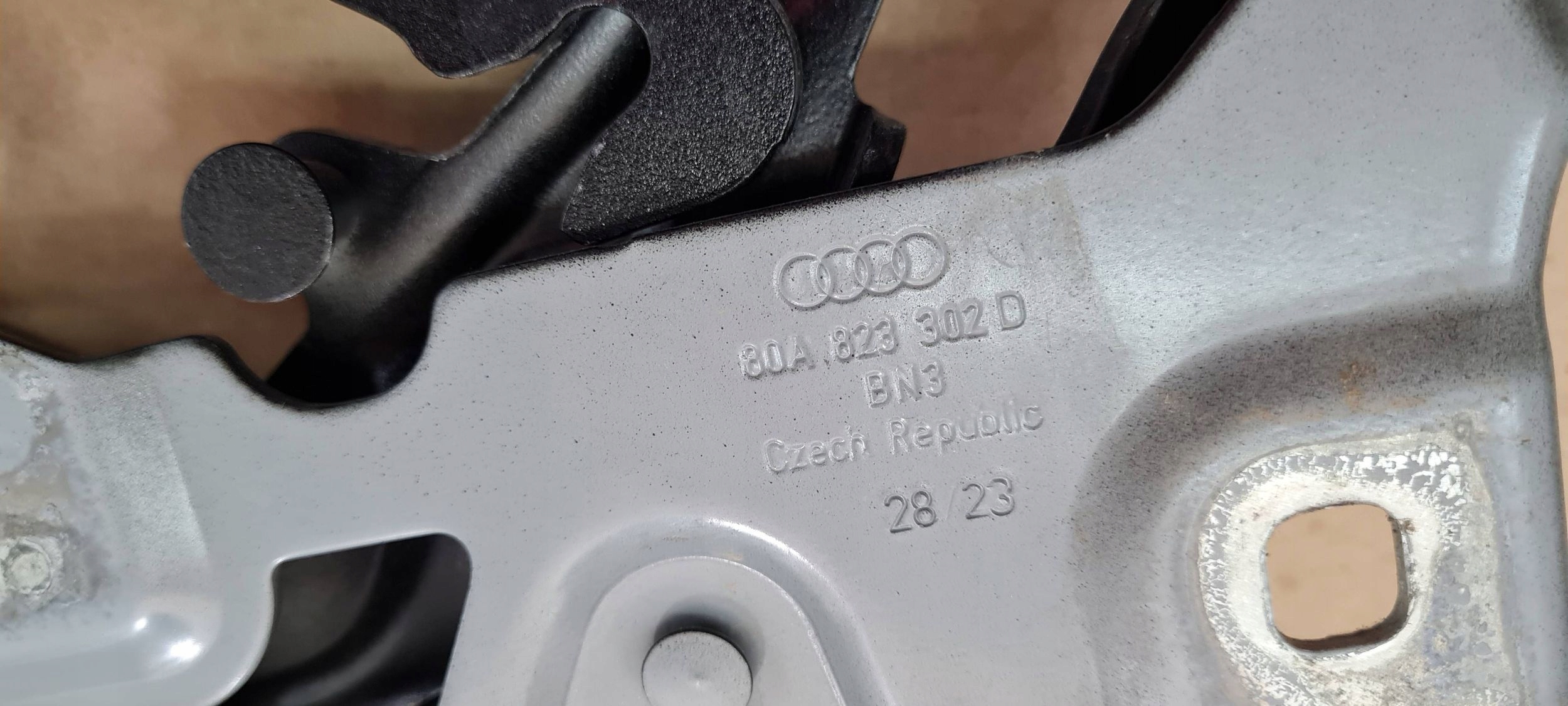 SQ5 80A Q5 LIFT hinge bonnet hinges left right NABOJE LY9T 2X 80A823301D
