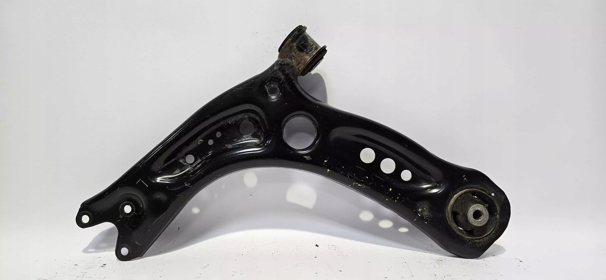 РИЧАГ ЛІВИЙ ПЕРЕД SEAT LEON III 2012-20q0407151t