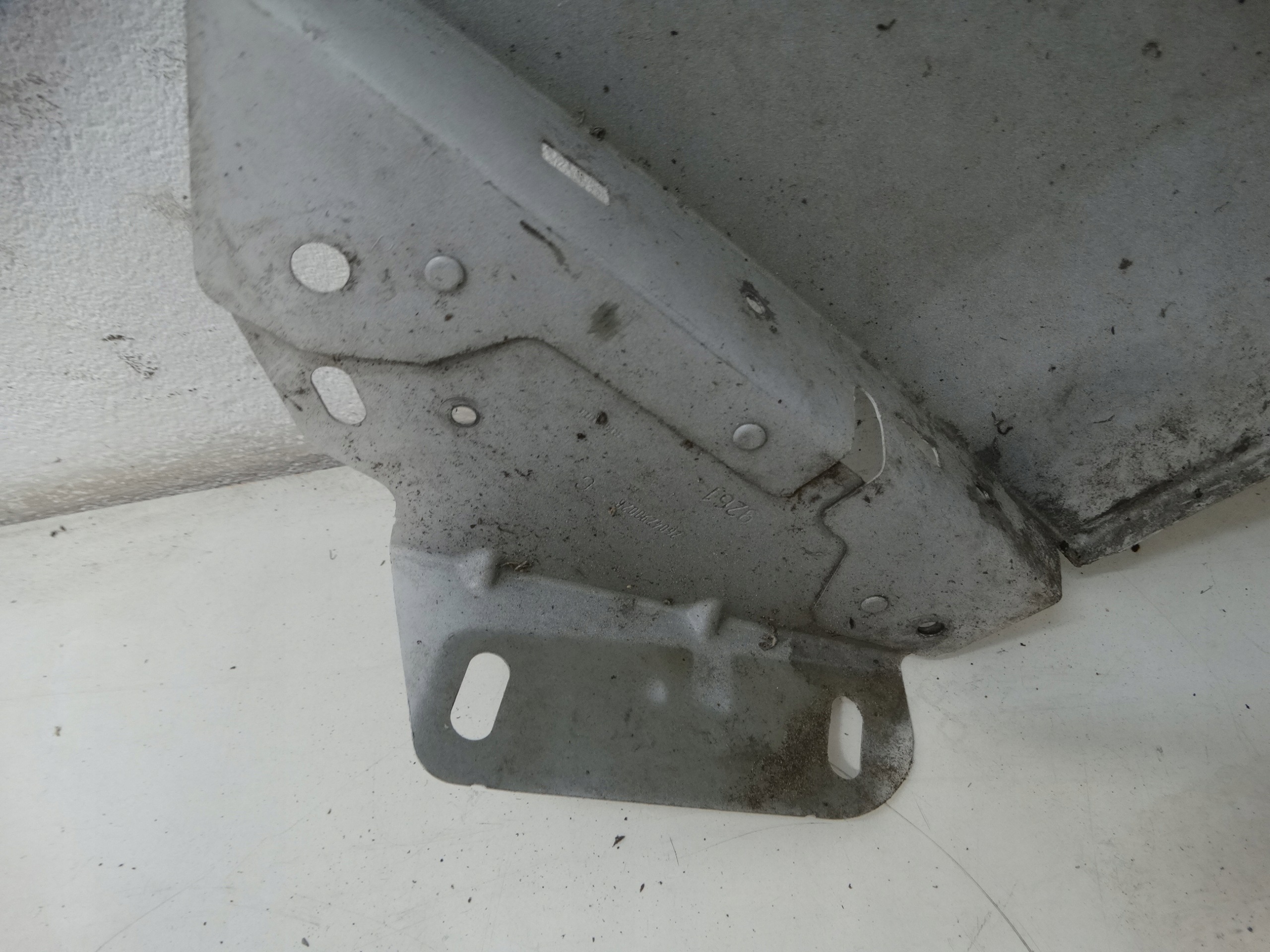 fender front right front RENAULT MASTER III 2016R- LIFT