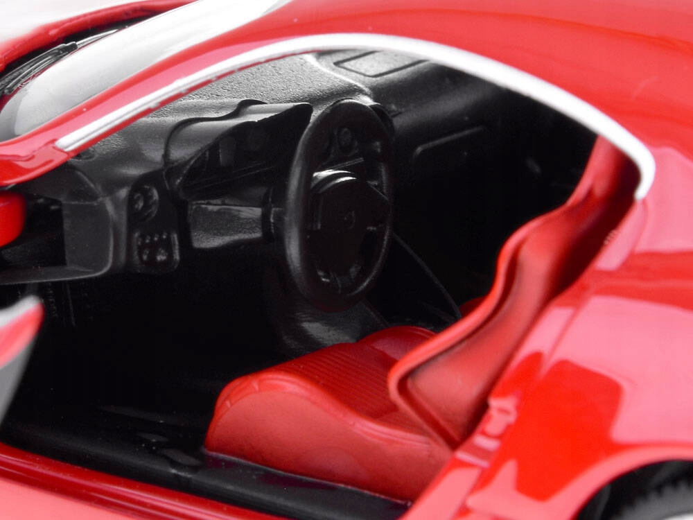 Auto metalowe model Alfa Romeo 8C Competizione skala 1:32 światła ZA4607 Model Alfa Romeo 8C