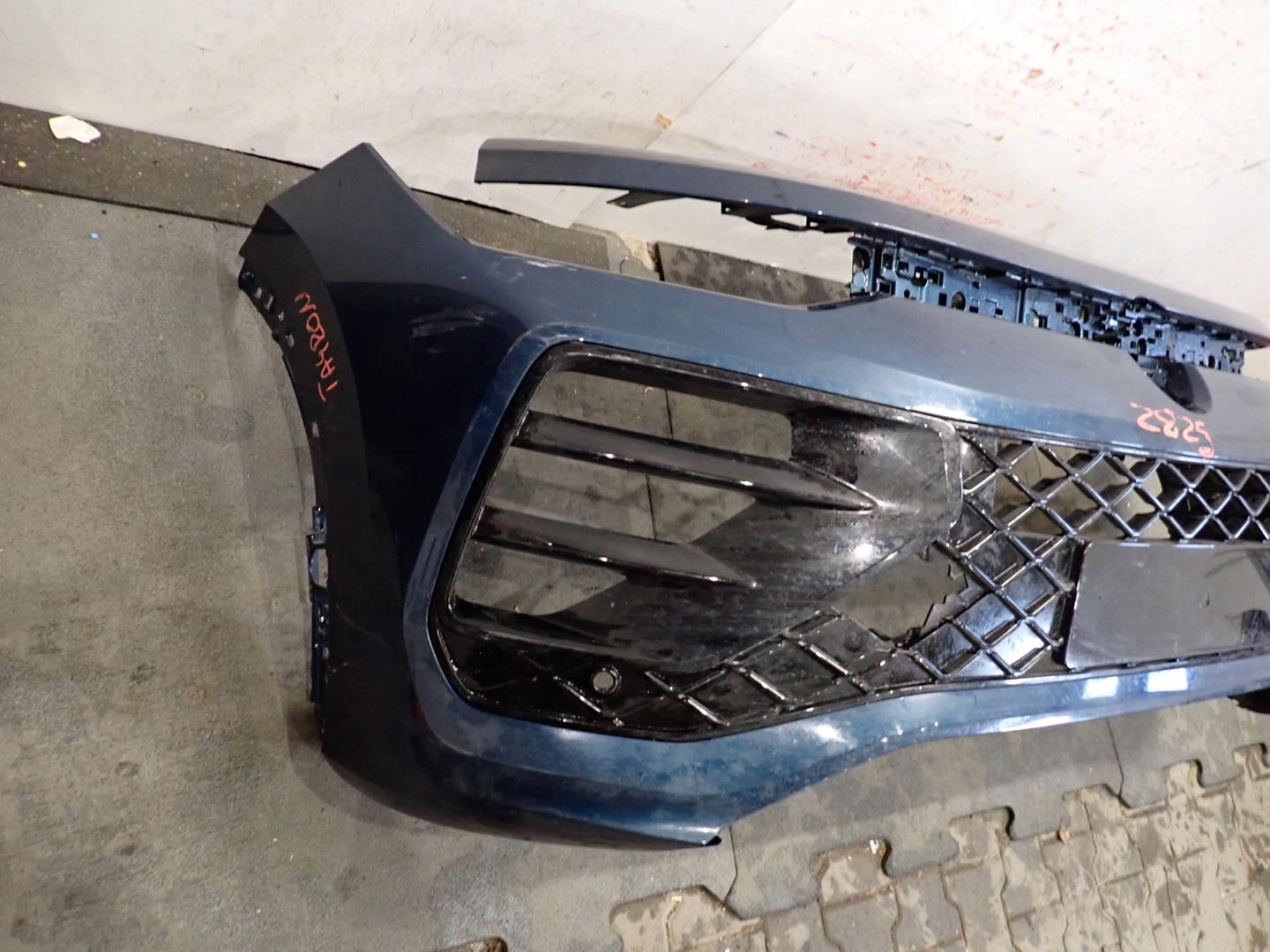 bumper front front VW TAYRON 2024- R-LINE 57L853677B