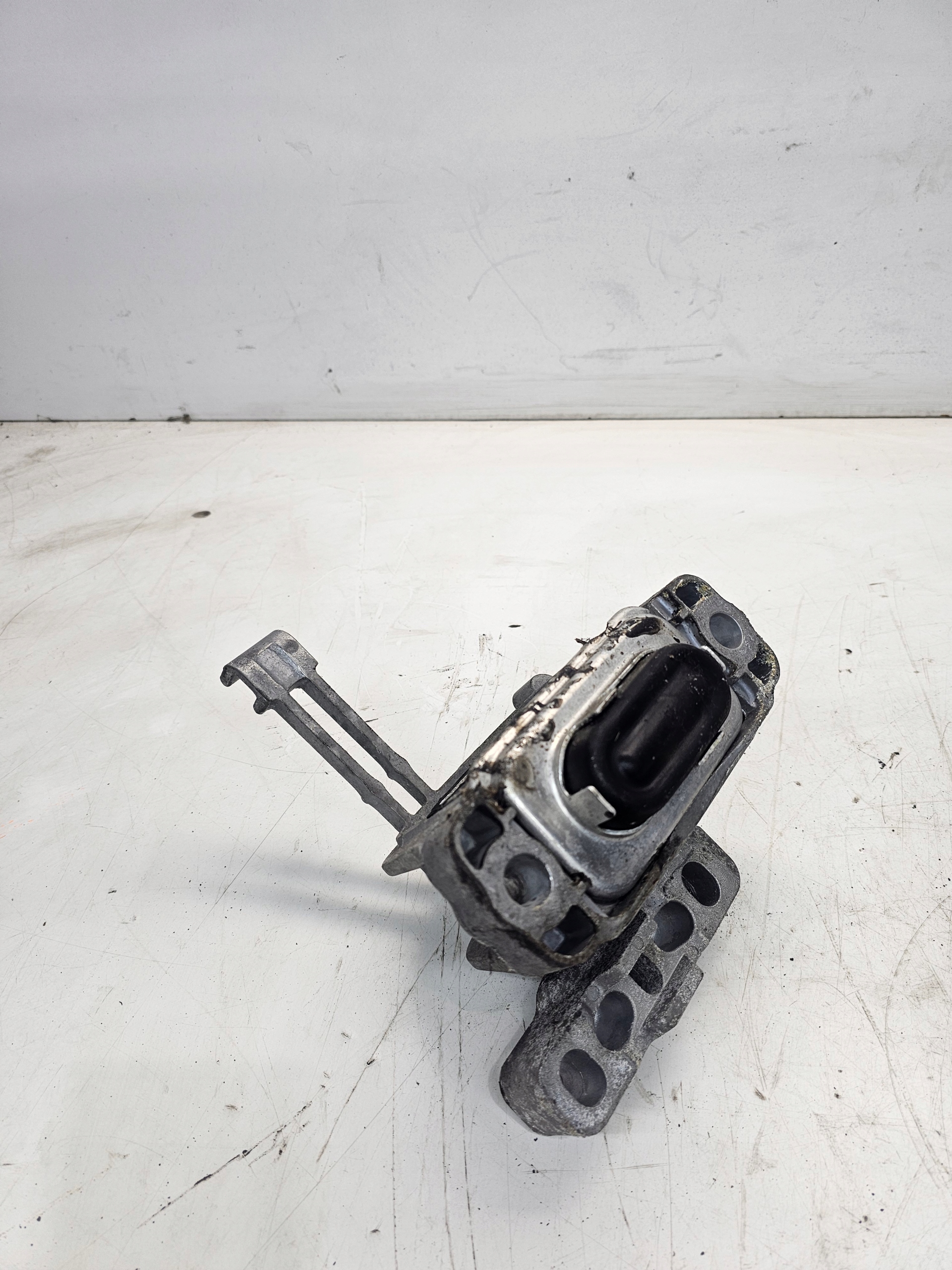 holder engine mount AUDI A3 8V VOLKSWAGEN SEAT 5Q0199262CP