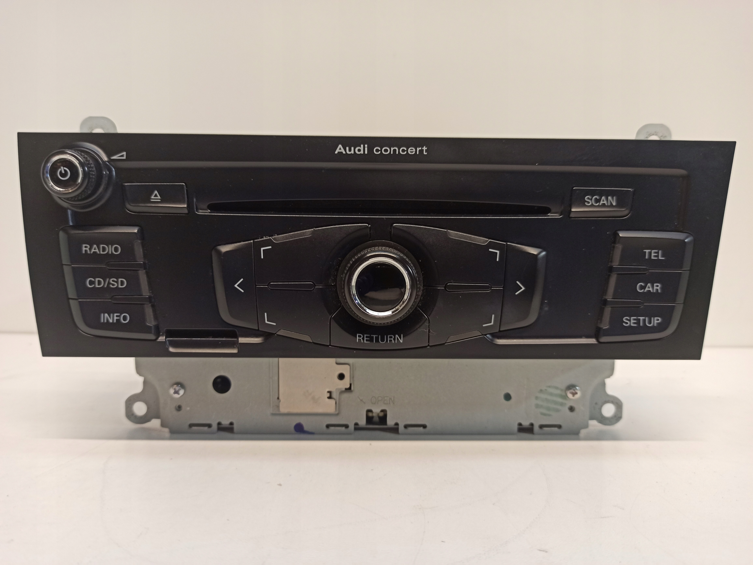 Радио концерт AUDI A4 B8 8T2035186B