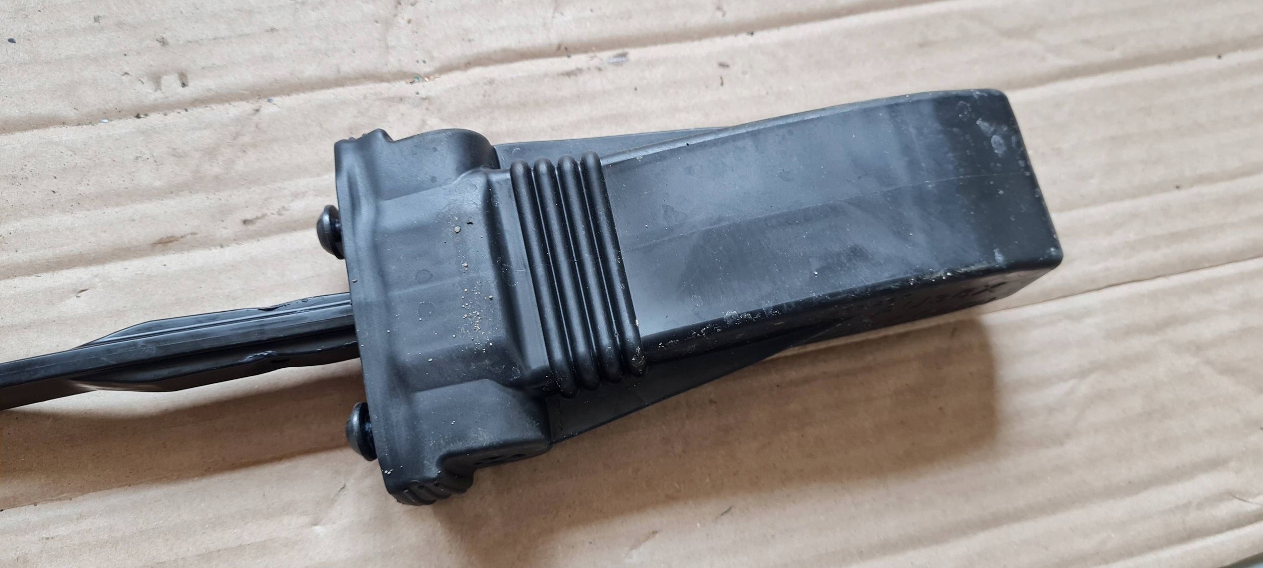 S3 8Y A3 LIFT limiter door front left right 8Y0837249