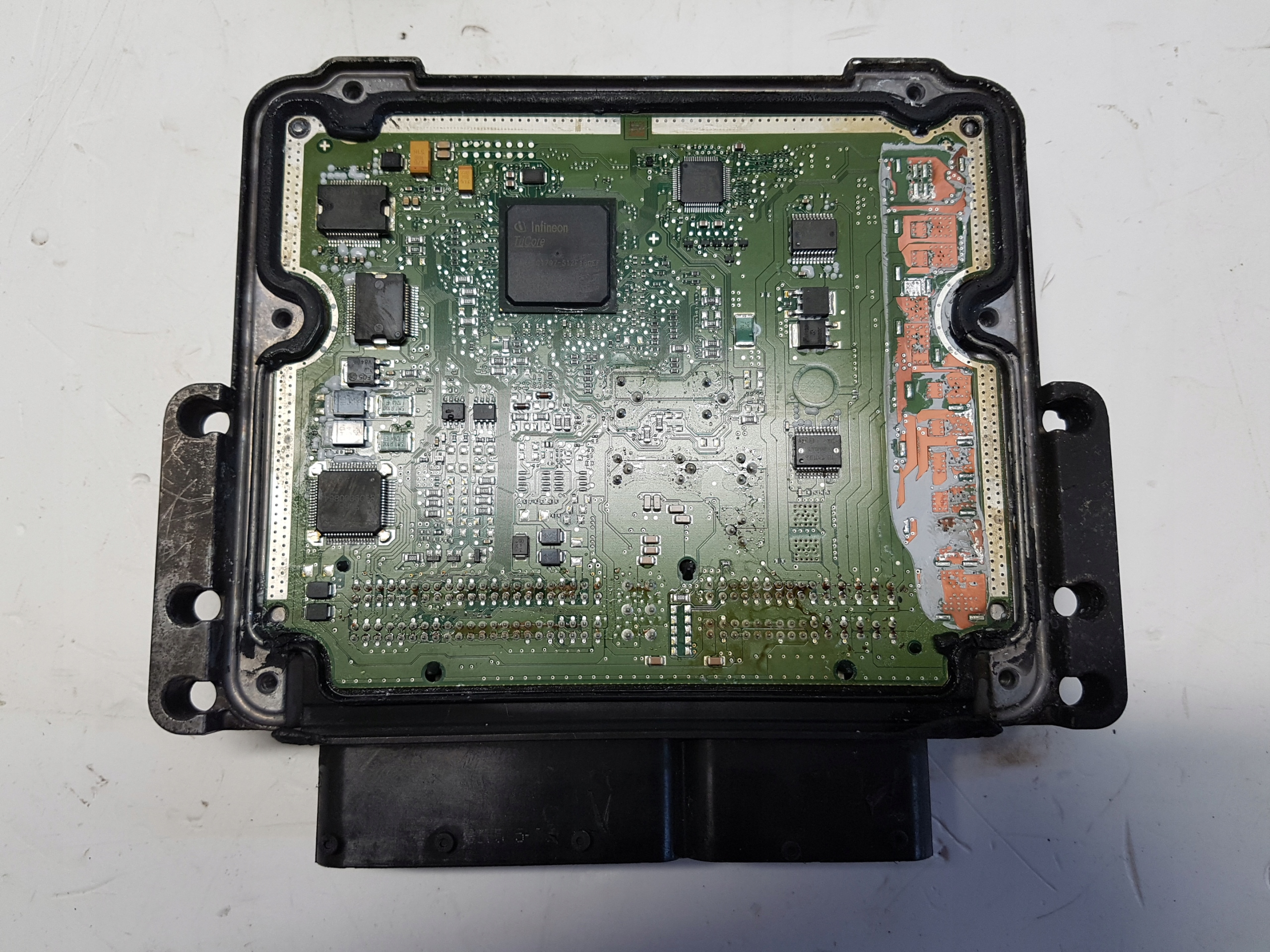 MASERATTI GHIBLI 3.0 d control unit of the engine 670007350
