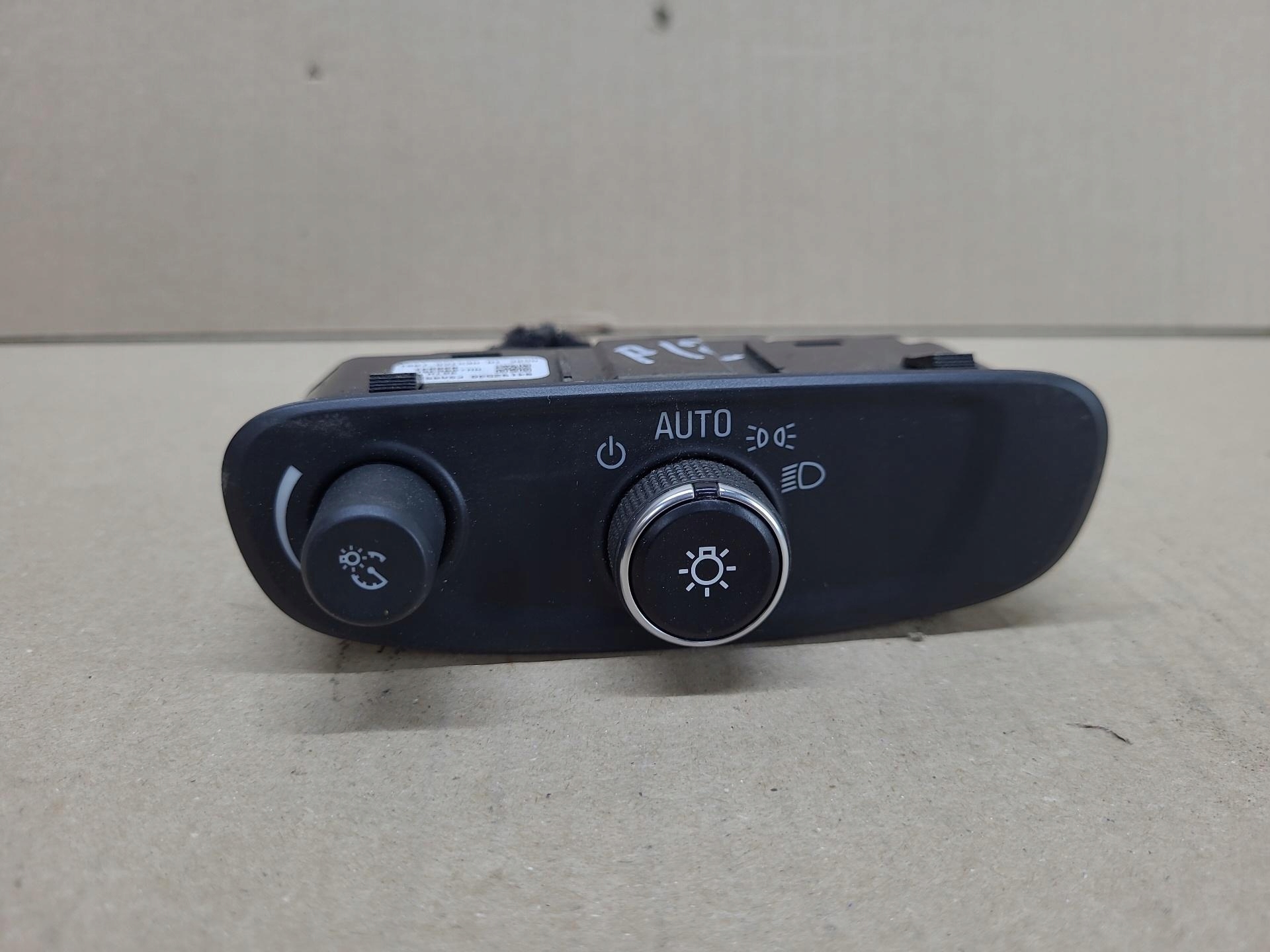 light switch Chevrolet Equinox 3 2018 84192536