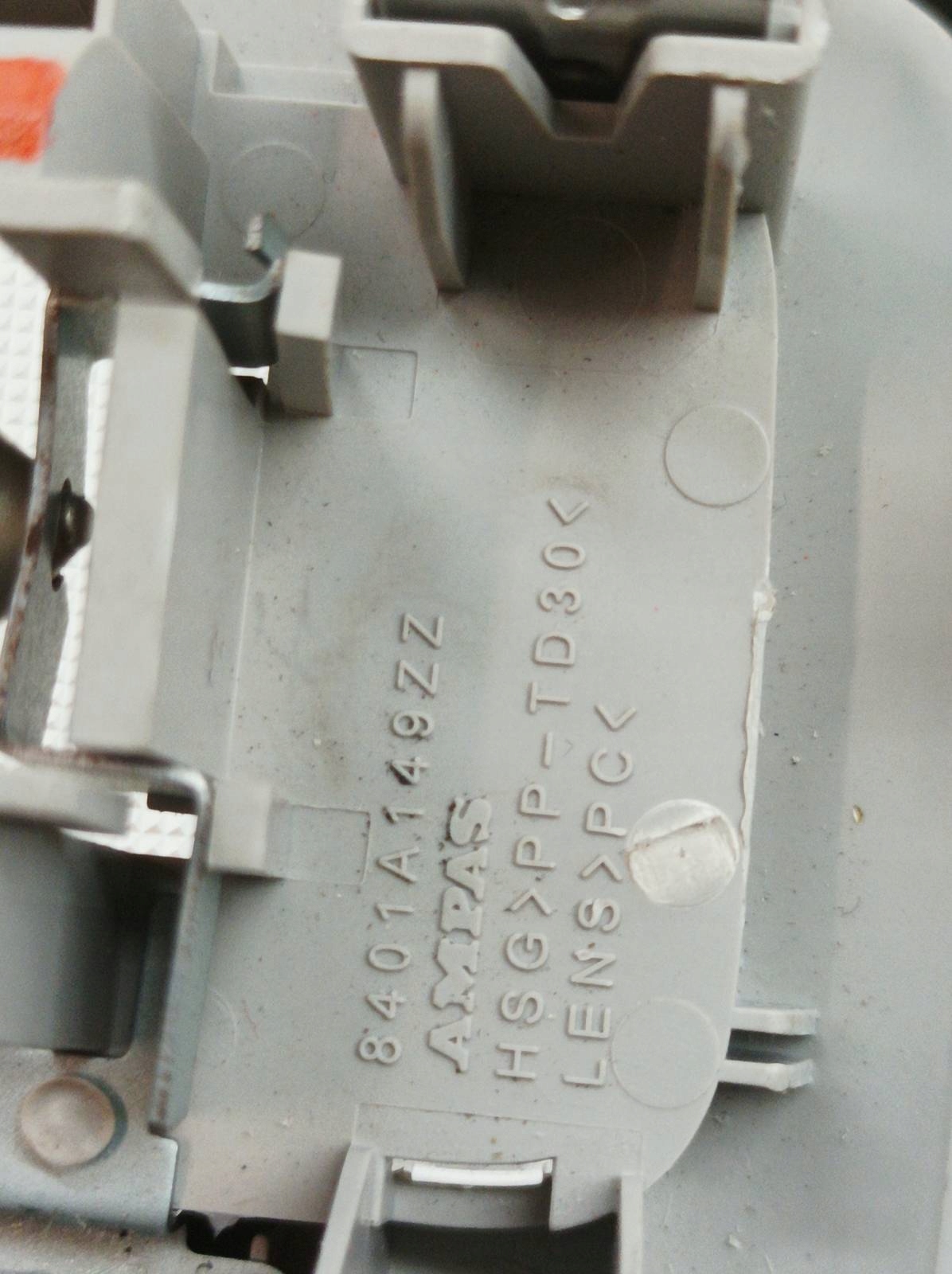 feu de toit KOMPLET 7003A130 8401A149ZZ Mitsubishi Space Star II