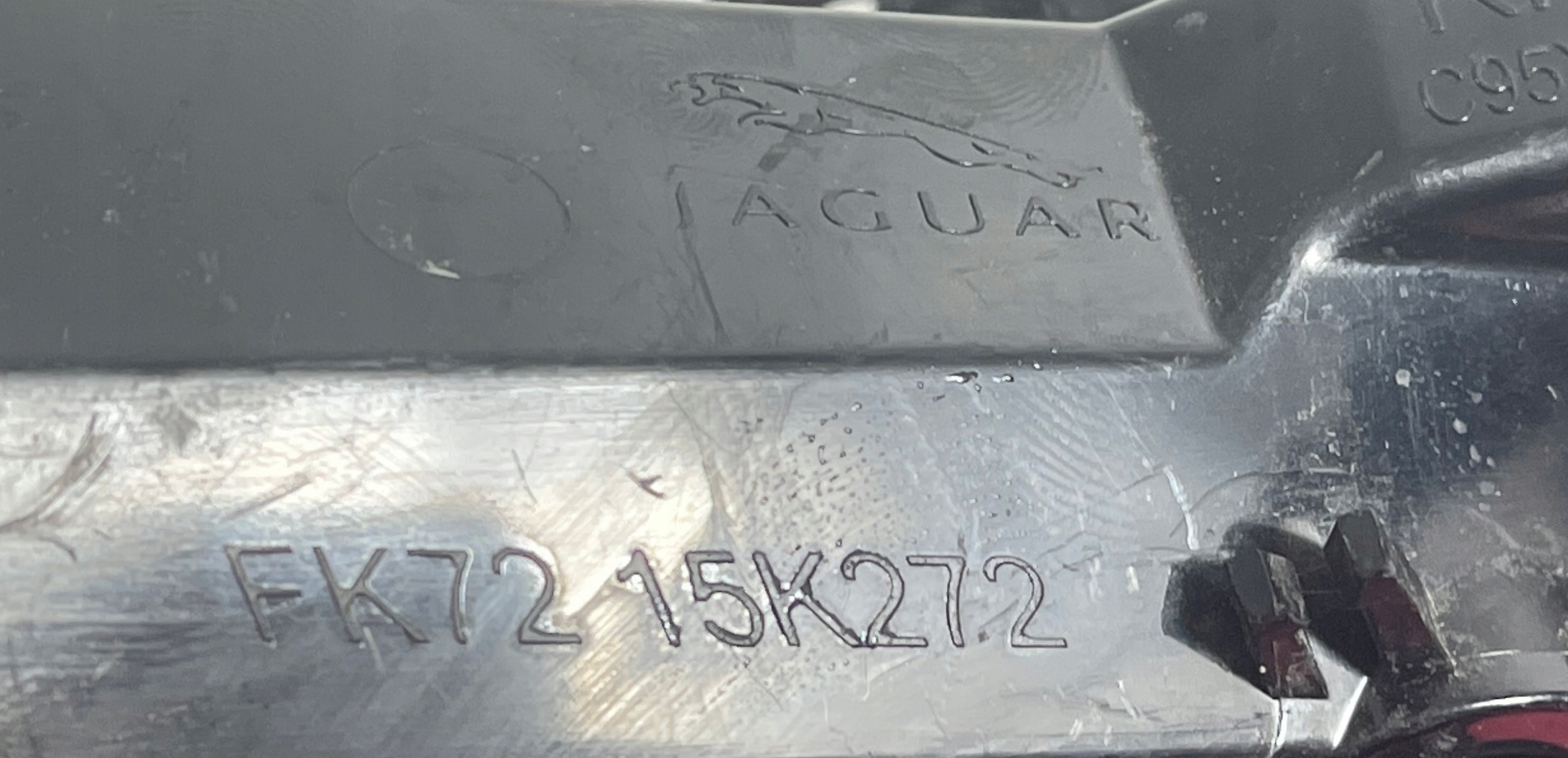 DISCOVERY L550 15- LAMPKA ZDERZAKA PRAWA TYŁ Rodzaj lampy dedykowana