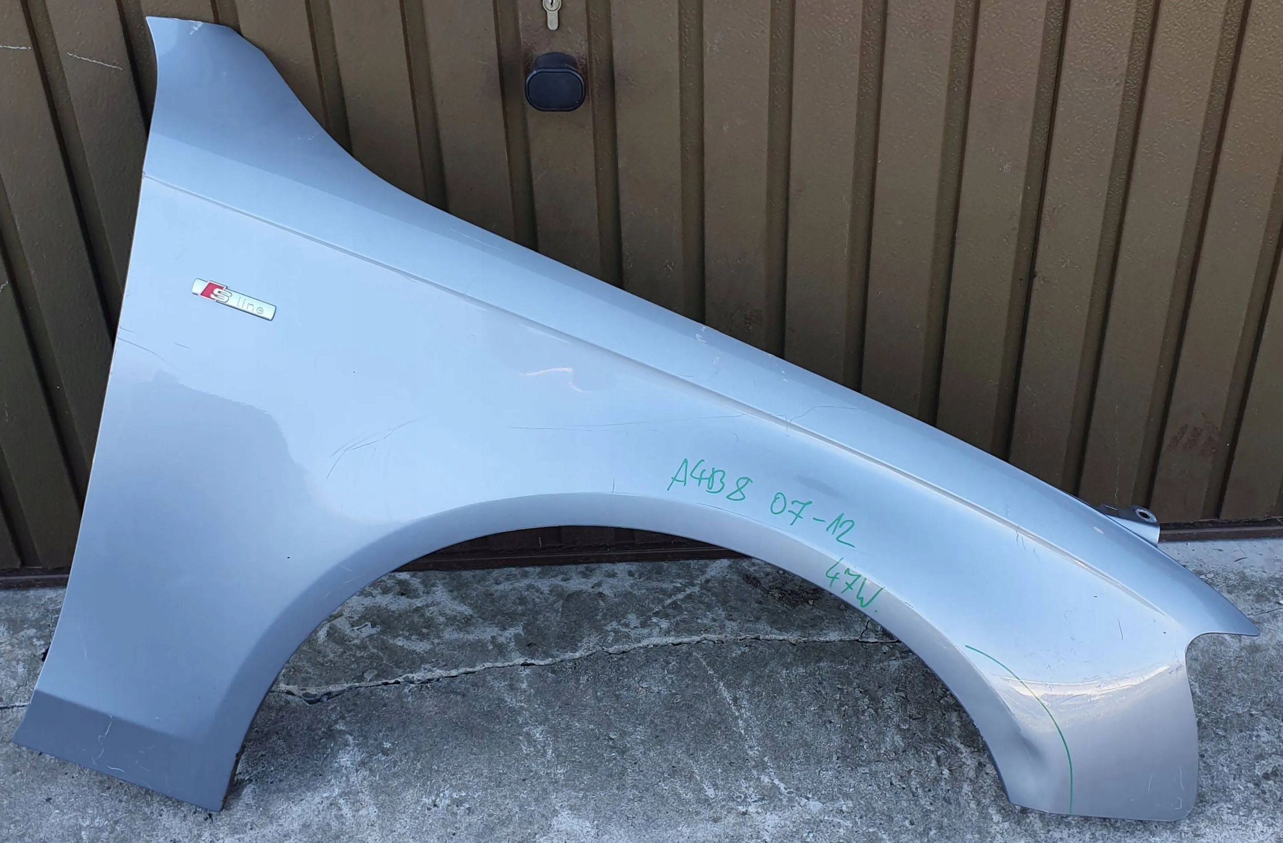 Audi A4 S4 B8 8K parafango Anteriore Anteriore $