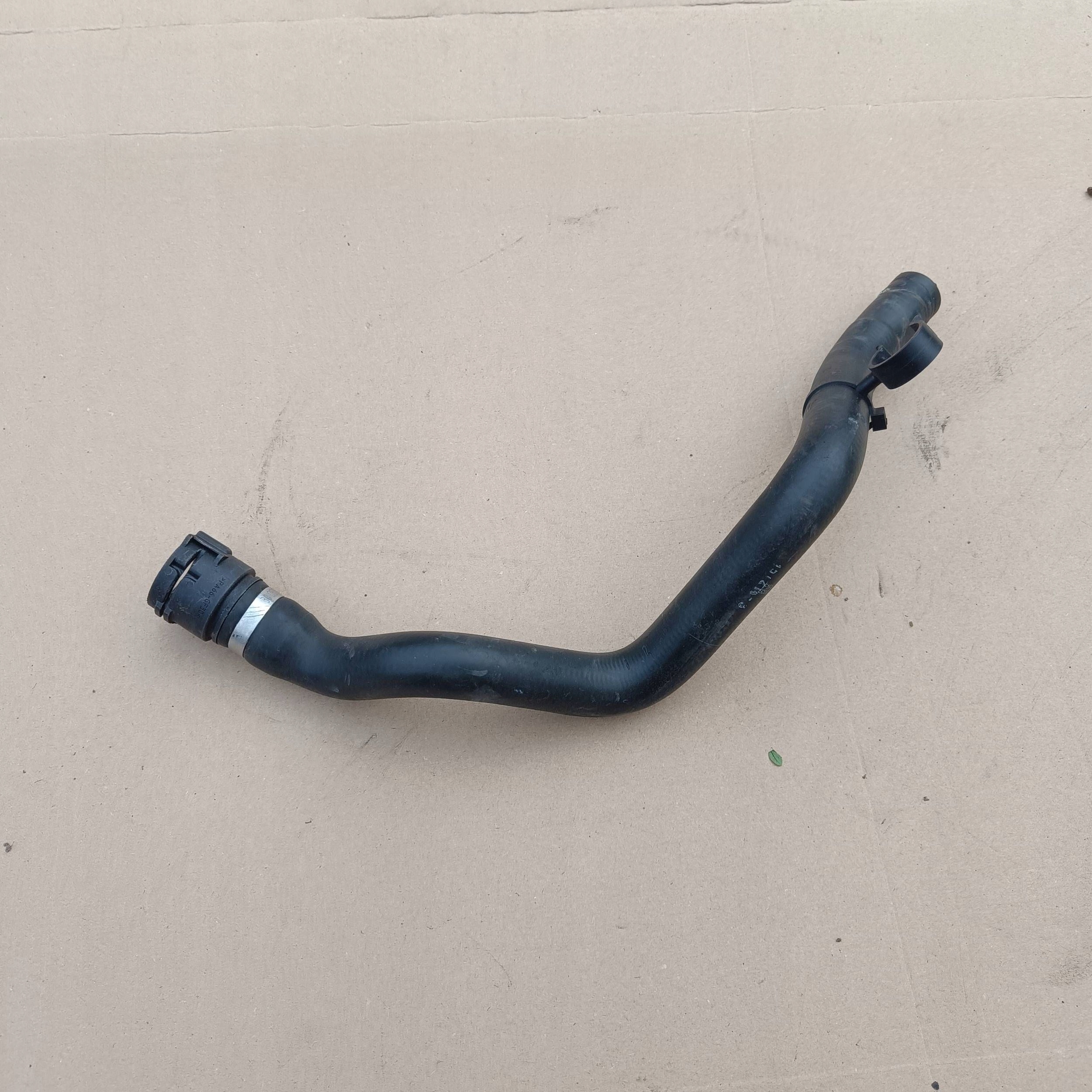 Ford Kuga MK2 2014 Przewd hadice vody topení