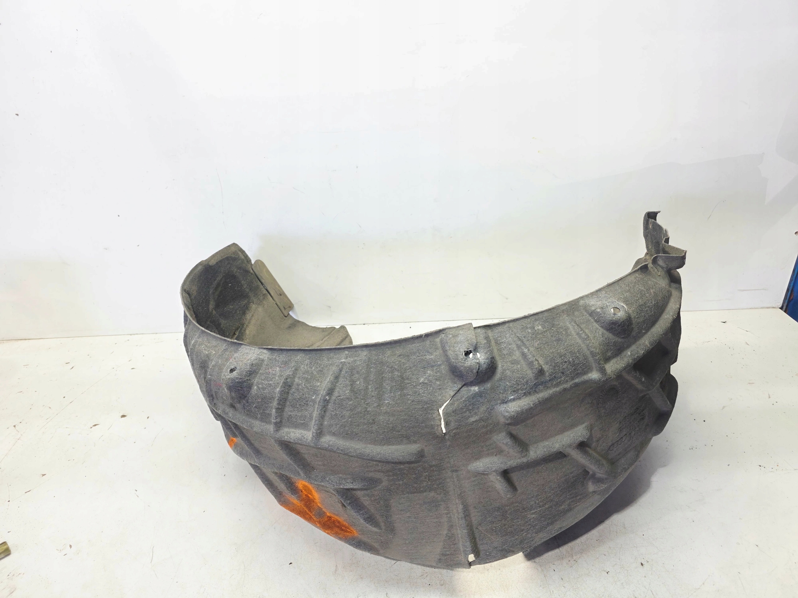 mudguard MATERIAOWE right rear part AUDI A6 C8 4K0810172F