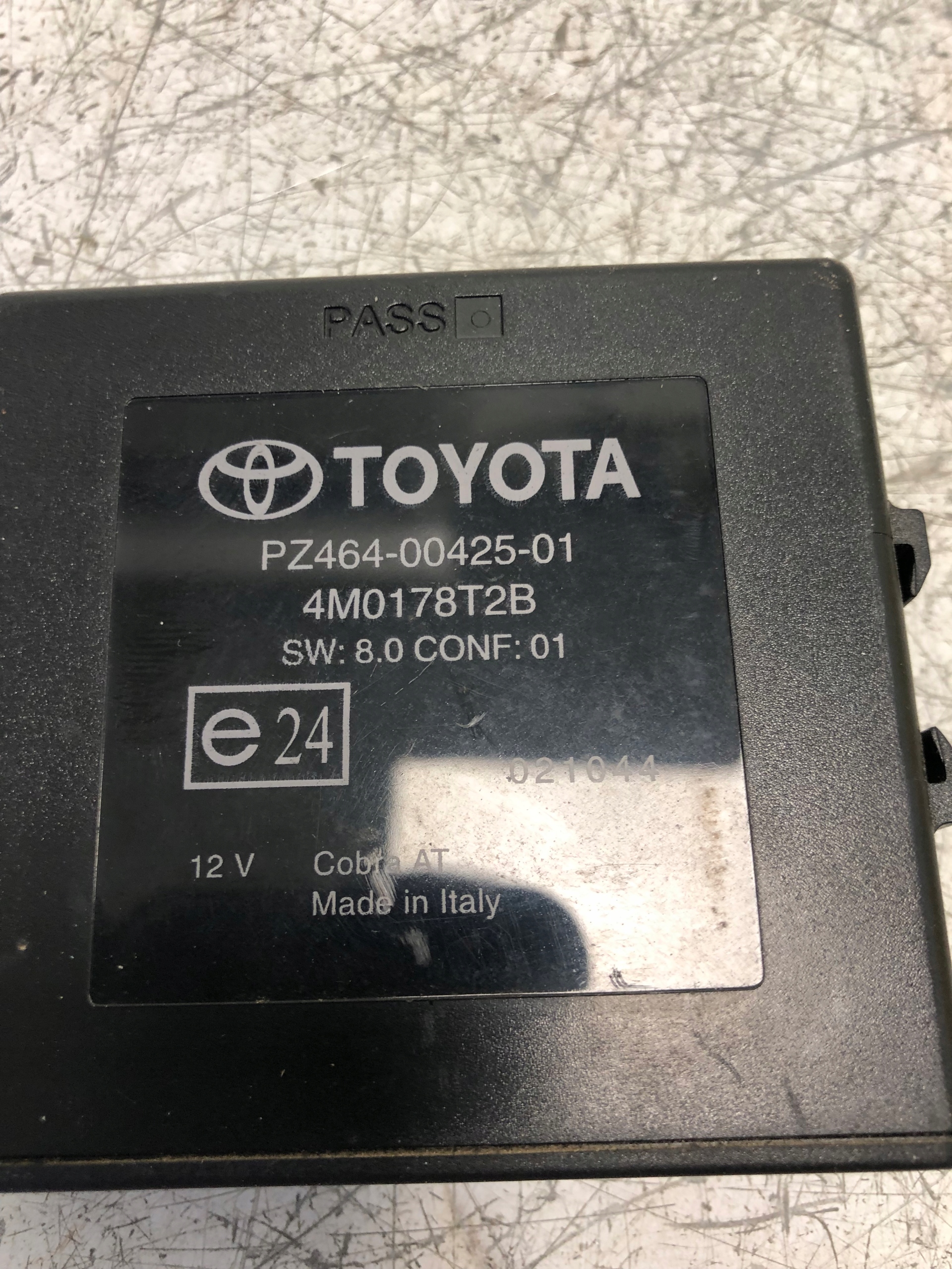 modulo PDC TOYOTA AURIS e PZ464-00425-01