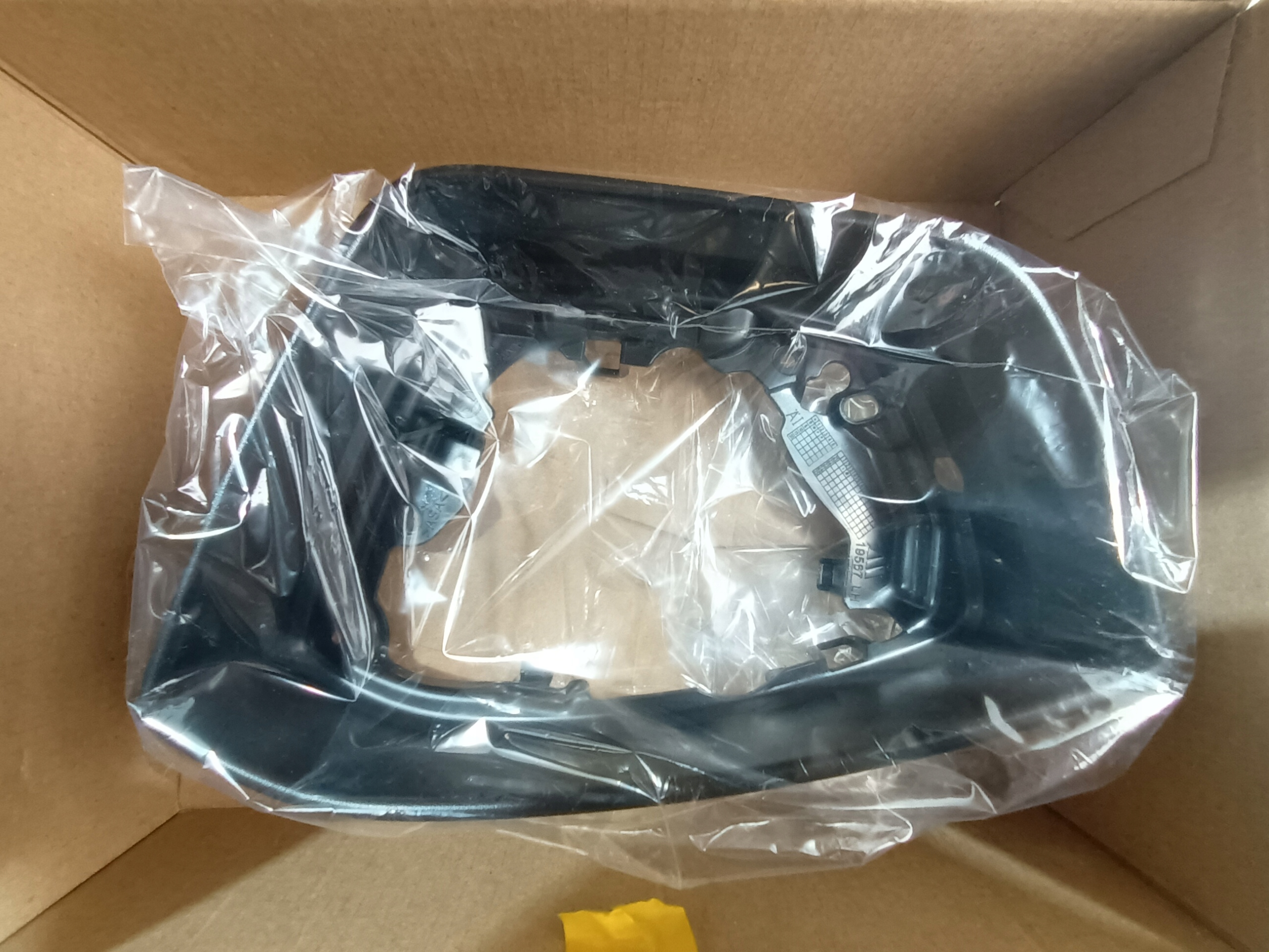 LUSTERKO ZEWNĘTRZNE LEWE SKODA SUPERB 3 3V0857531