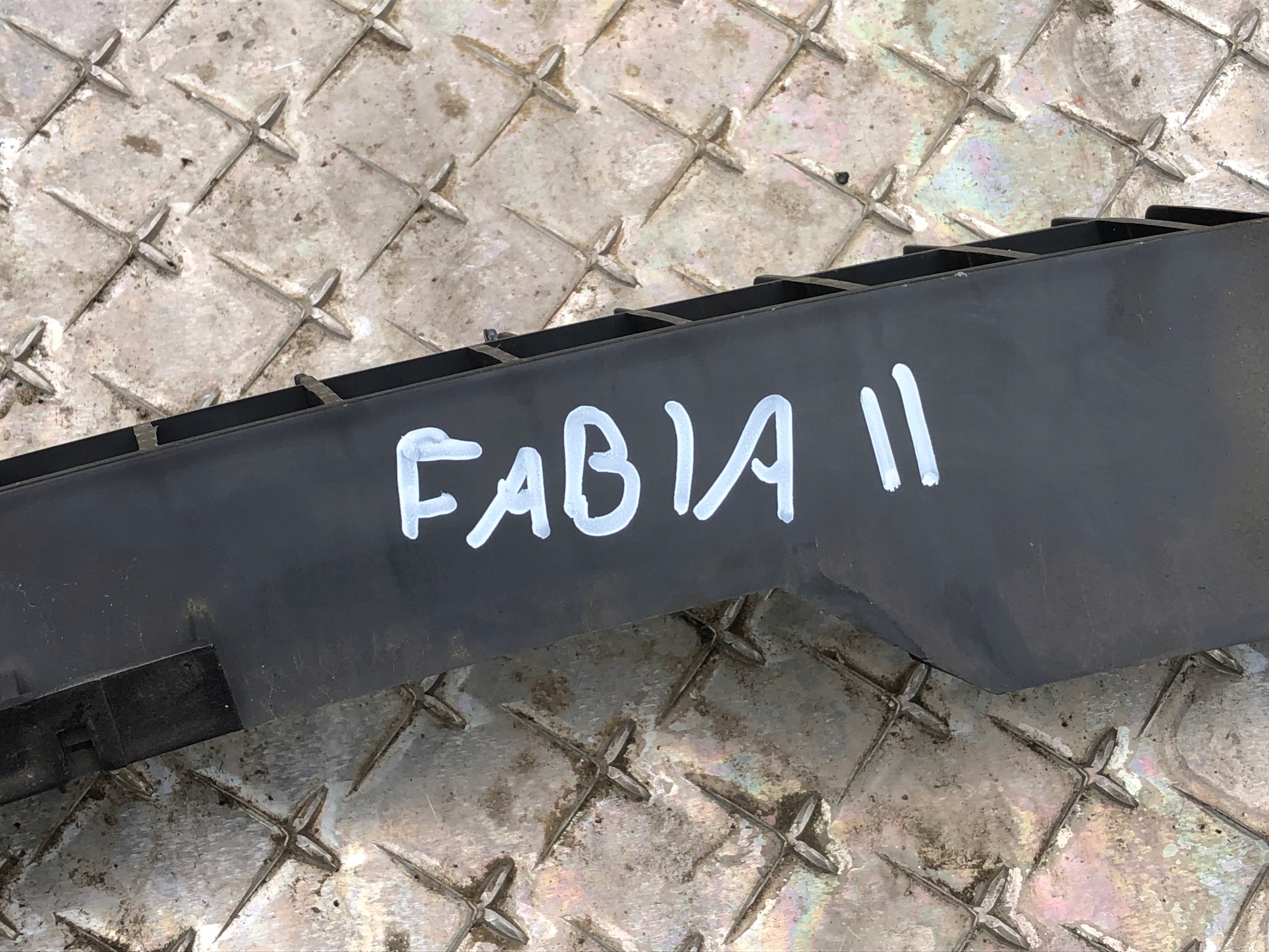 bumper bracket front SKODA FABIA II 5J0819407A
