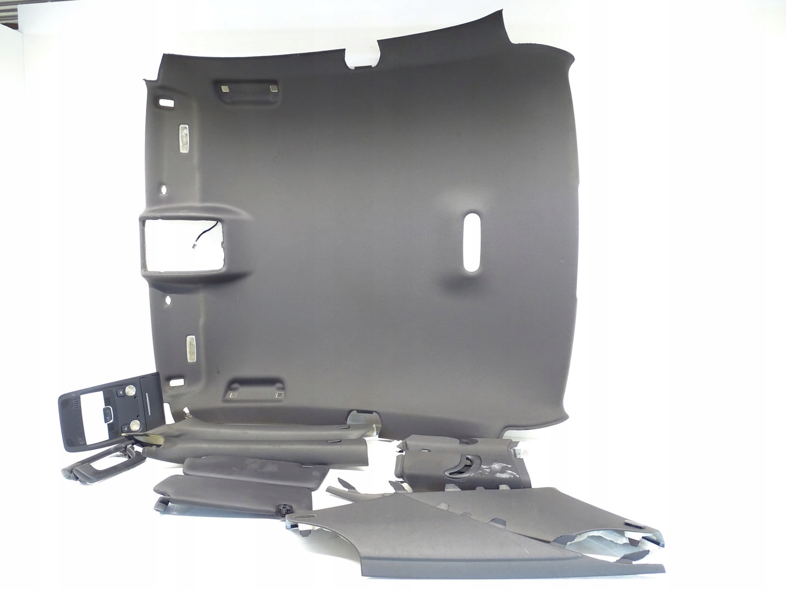 KPL PODSUFITKA AUDI A5 8T COUPE CZARNA S-LINE 8T0867505