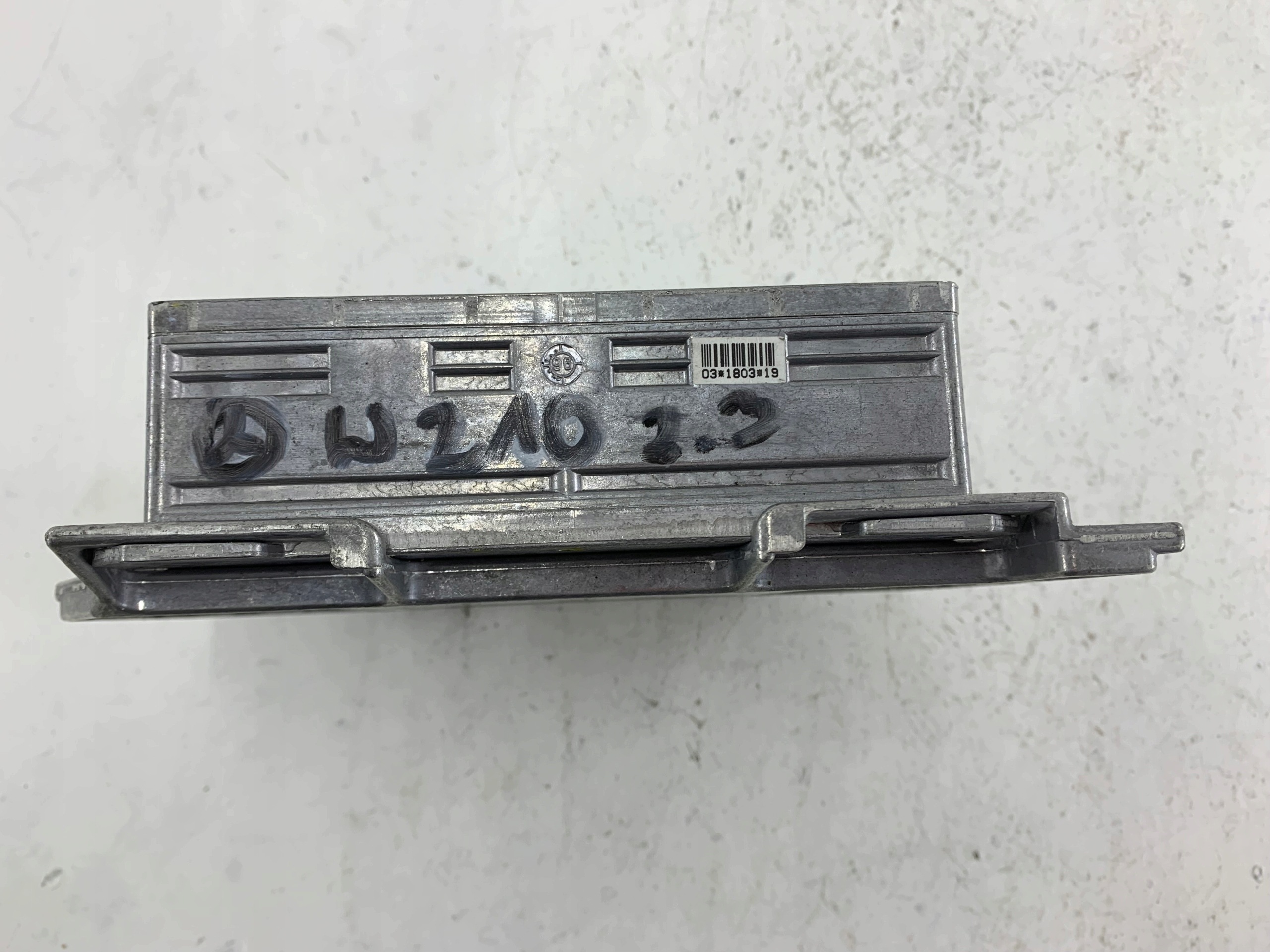 MERCEDES W210 2.3 unité de commande électronique uce moteur 0195451932