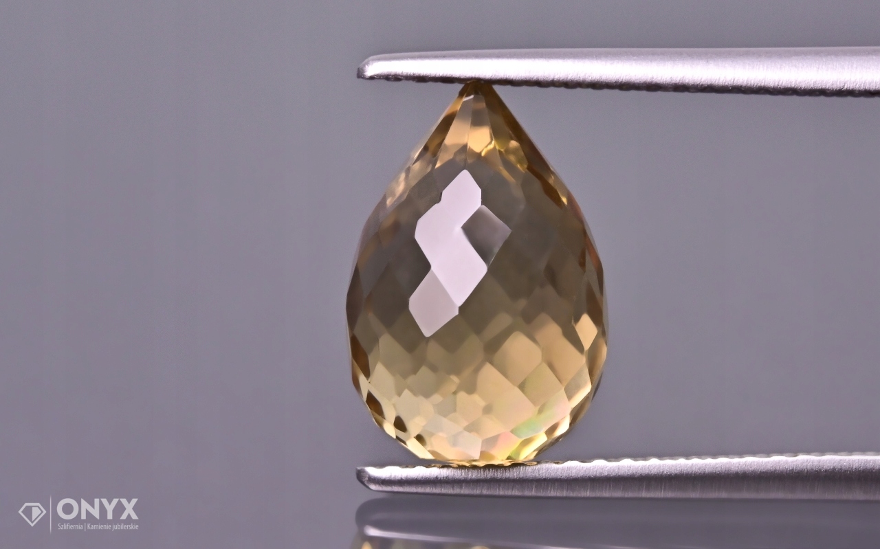 Medový křemen fazetovaný sopel 12x8,5 mm