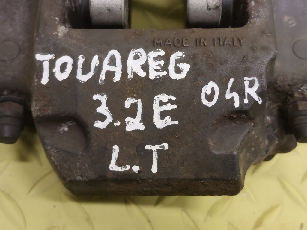 VW TOUAREG and caliper brake left rear part