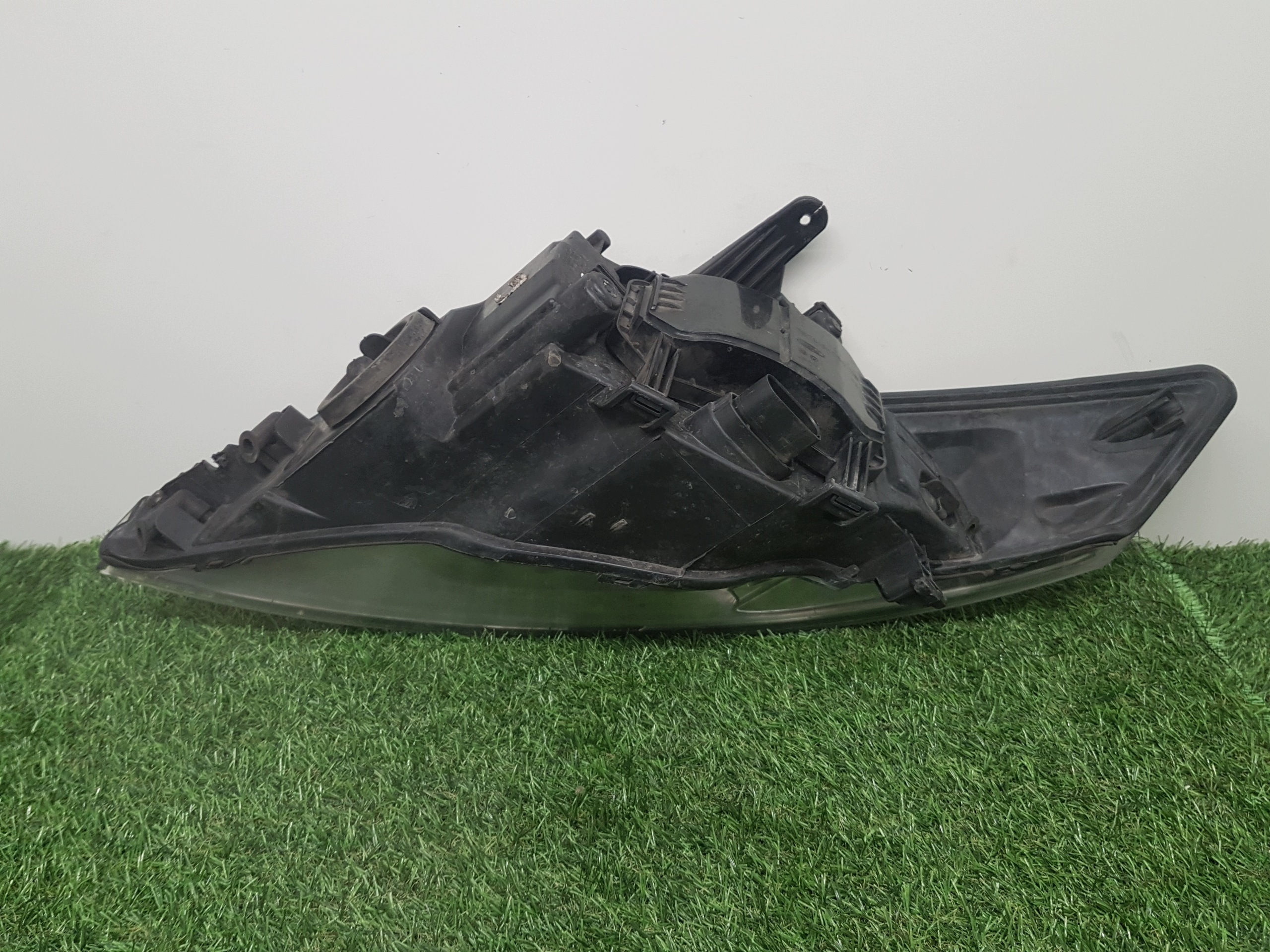 light right front FORD MONDEO MK 4 7S71-13005-AR
