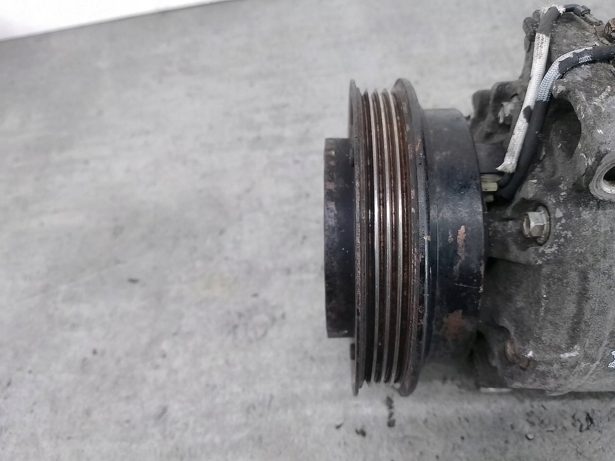 насос, компрессор кондиционера vw PASSAT B5 FL 8D0260808 447220-8182 Denso