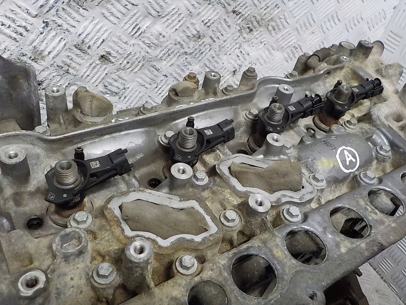 TRAFIC OPEL VIVARO engine 2.0 DCI M9R780 nozzles 0445115007