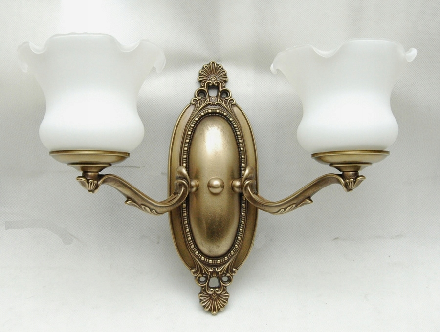 Mosadzné nástenné svietidlo, nástenná lampa z mosadze