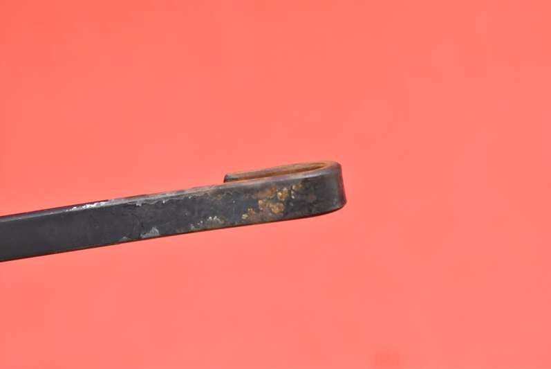 wiper arm front EU 89813-641 FORD MAVERICK 2 II 04-07