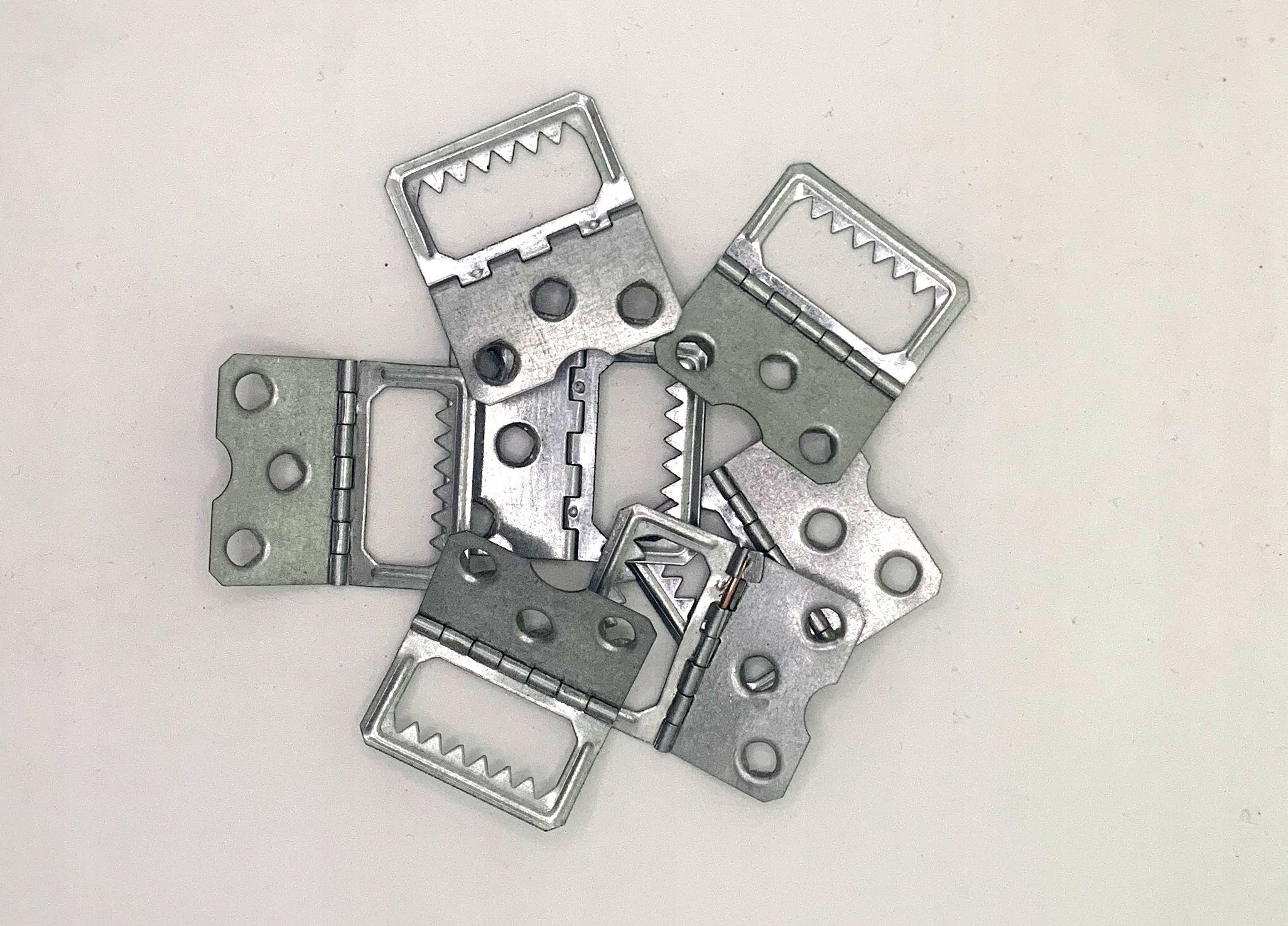 

Zawieszki do ram obrazów wieszak wciskany składany