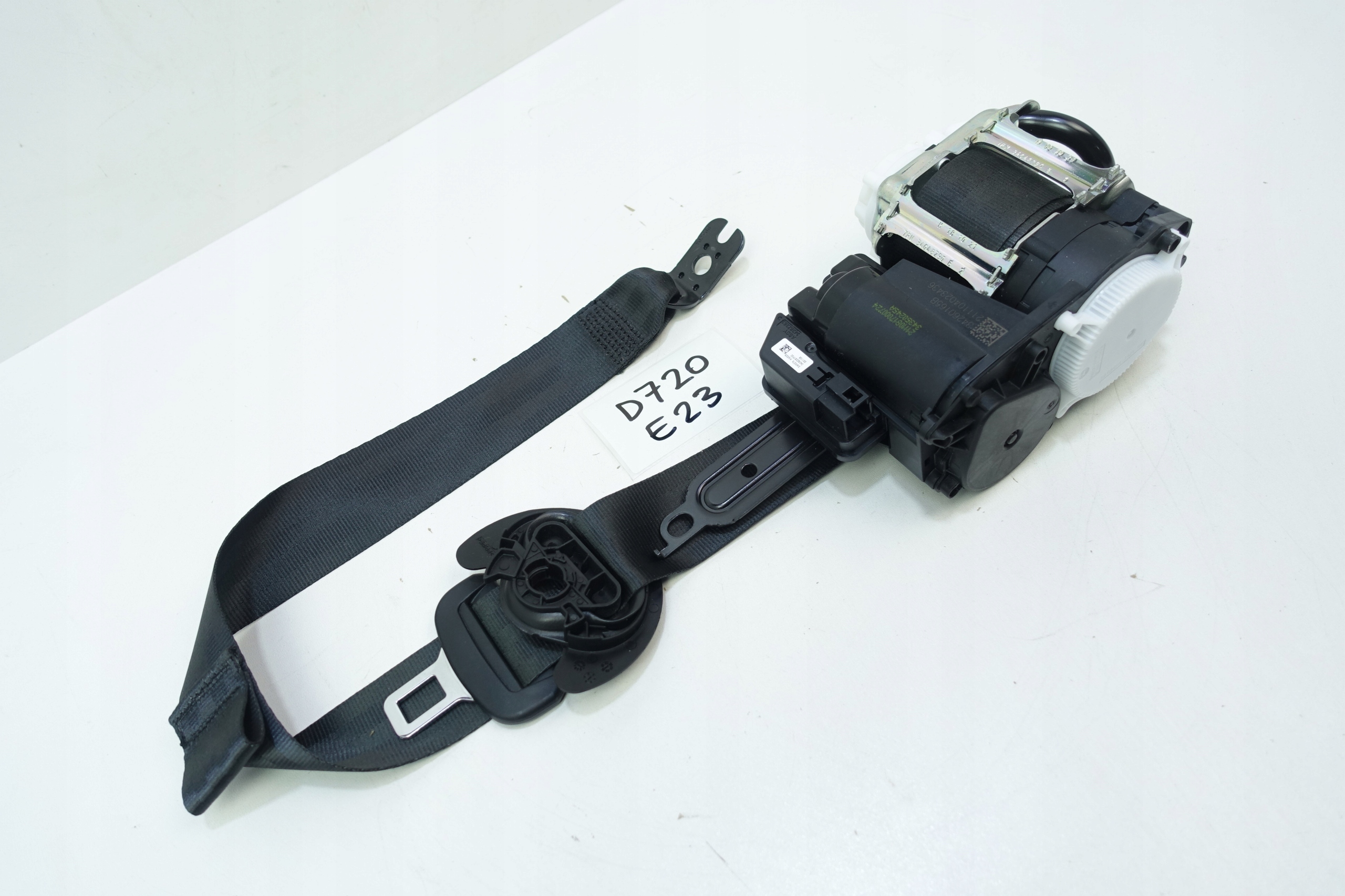tension belt safety left front AUDI A3 8Y 20