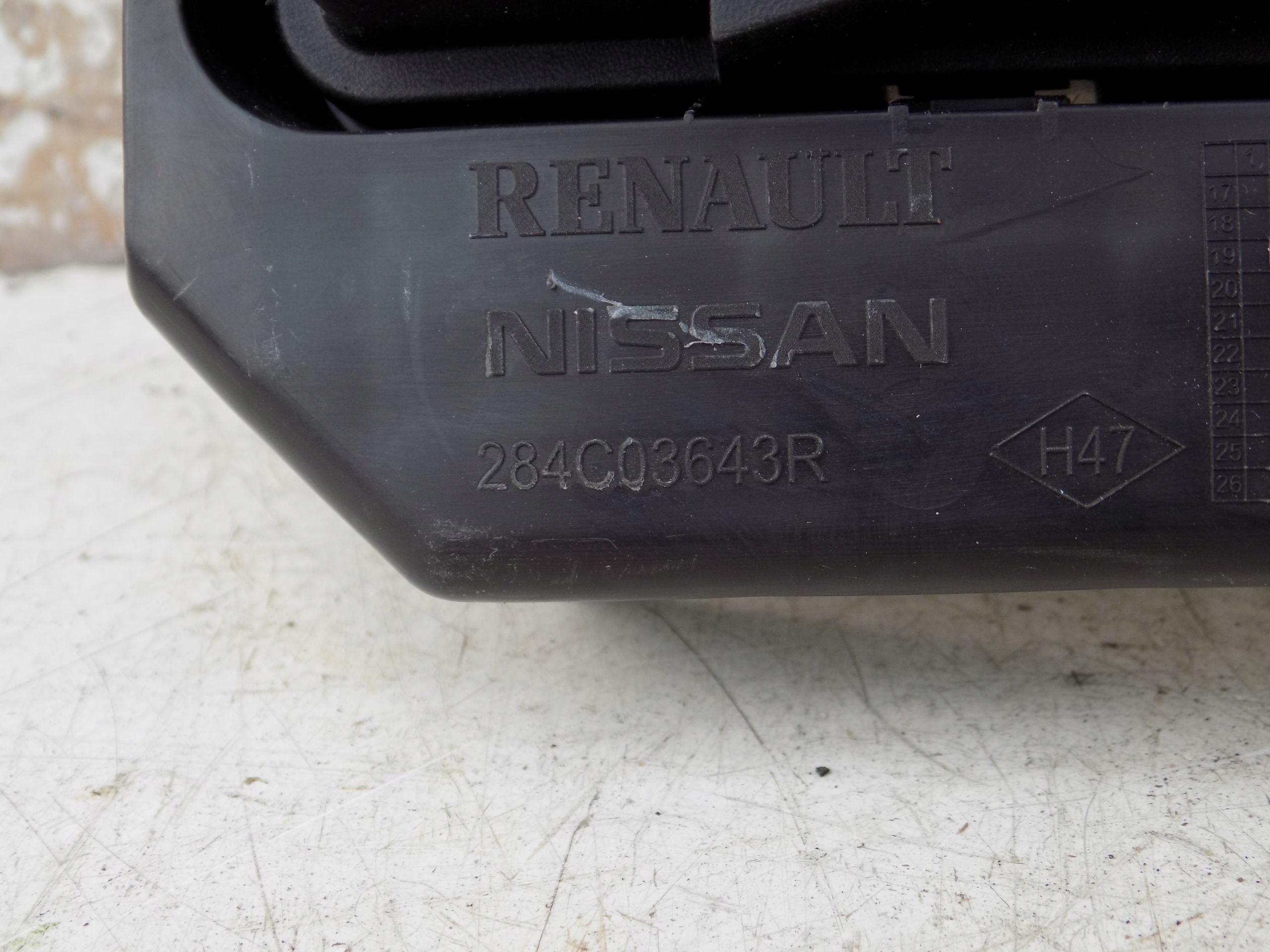 Skrzynka bezpieczników UCH Captur II 284B64039R Numer katalogowy części 284B64039R