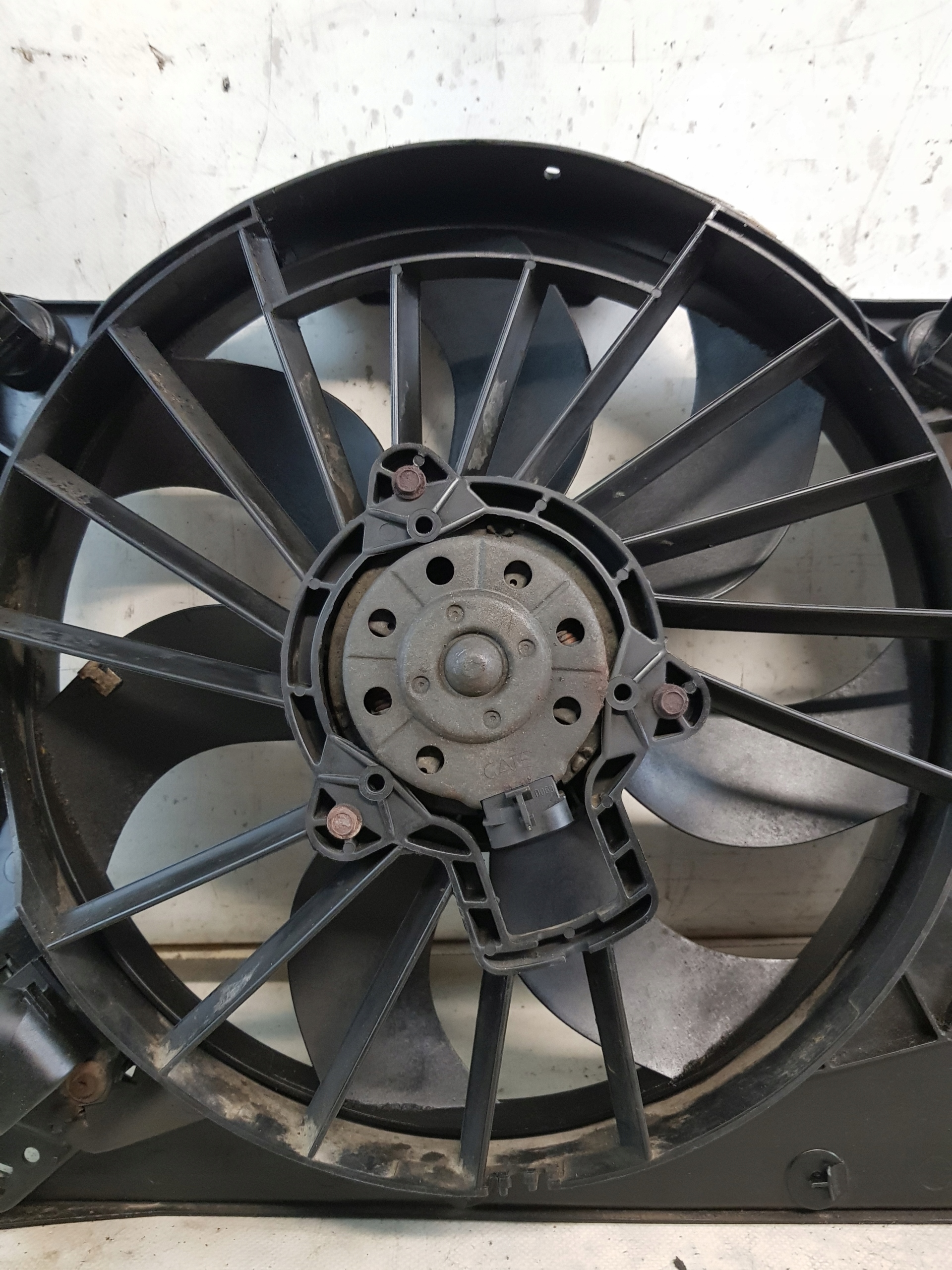 8240391 ventilátor chladiče Opel Meriva A 1.4B