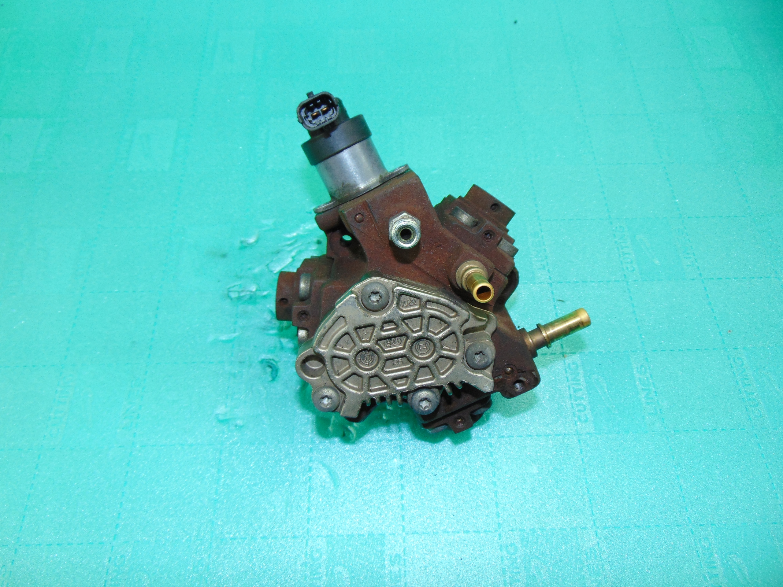 injection pump 1,6TDCI 1,6HDI 0445010102 original!!!