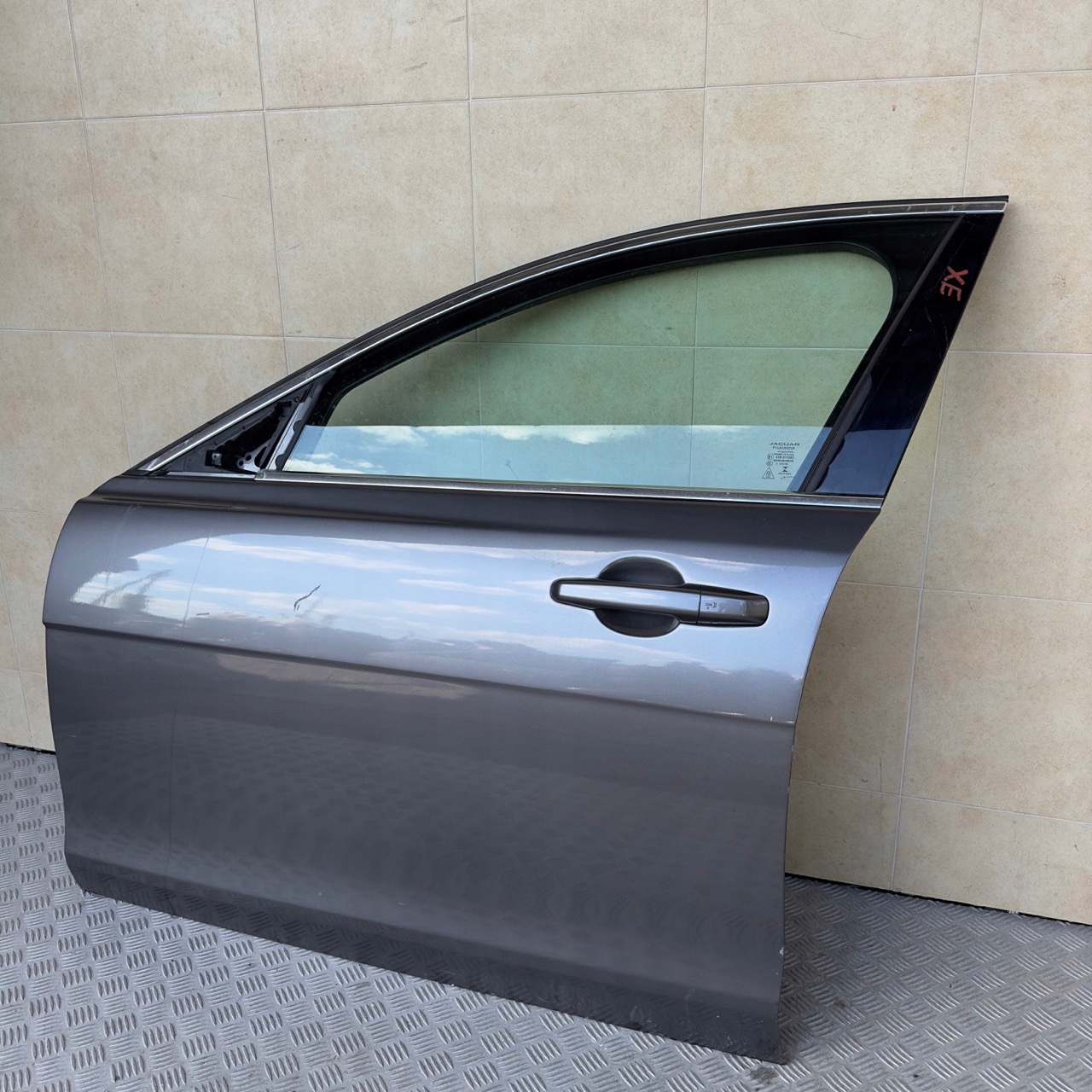 door front left JAGUAR XE 2015 ROK