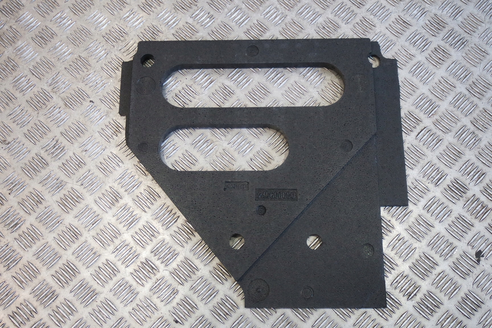 ПІНОПЛАСТ ЗАГЛУШКА ФЕРАРІ 488 809574