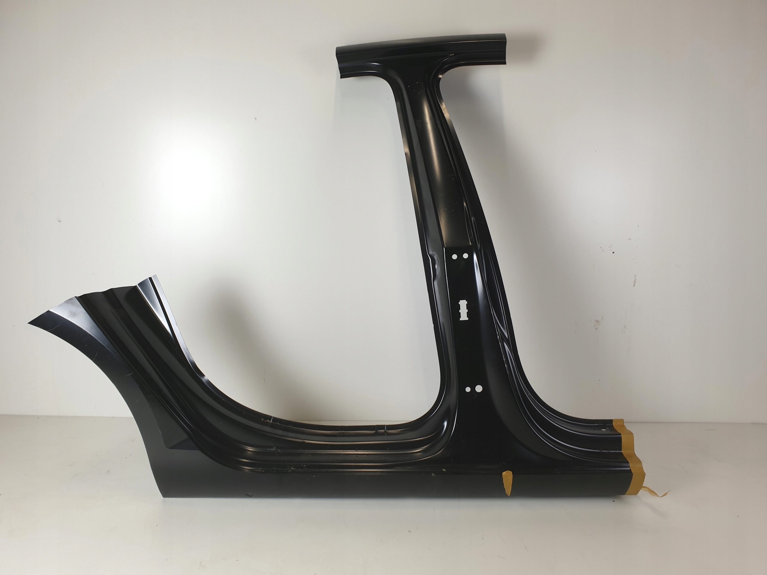 AUDI A4 B9w5 СЕДАН СТІЙКА ПОРІГ ПРАВИЙ ЧЕТВЕРТИНА