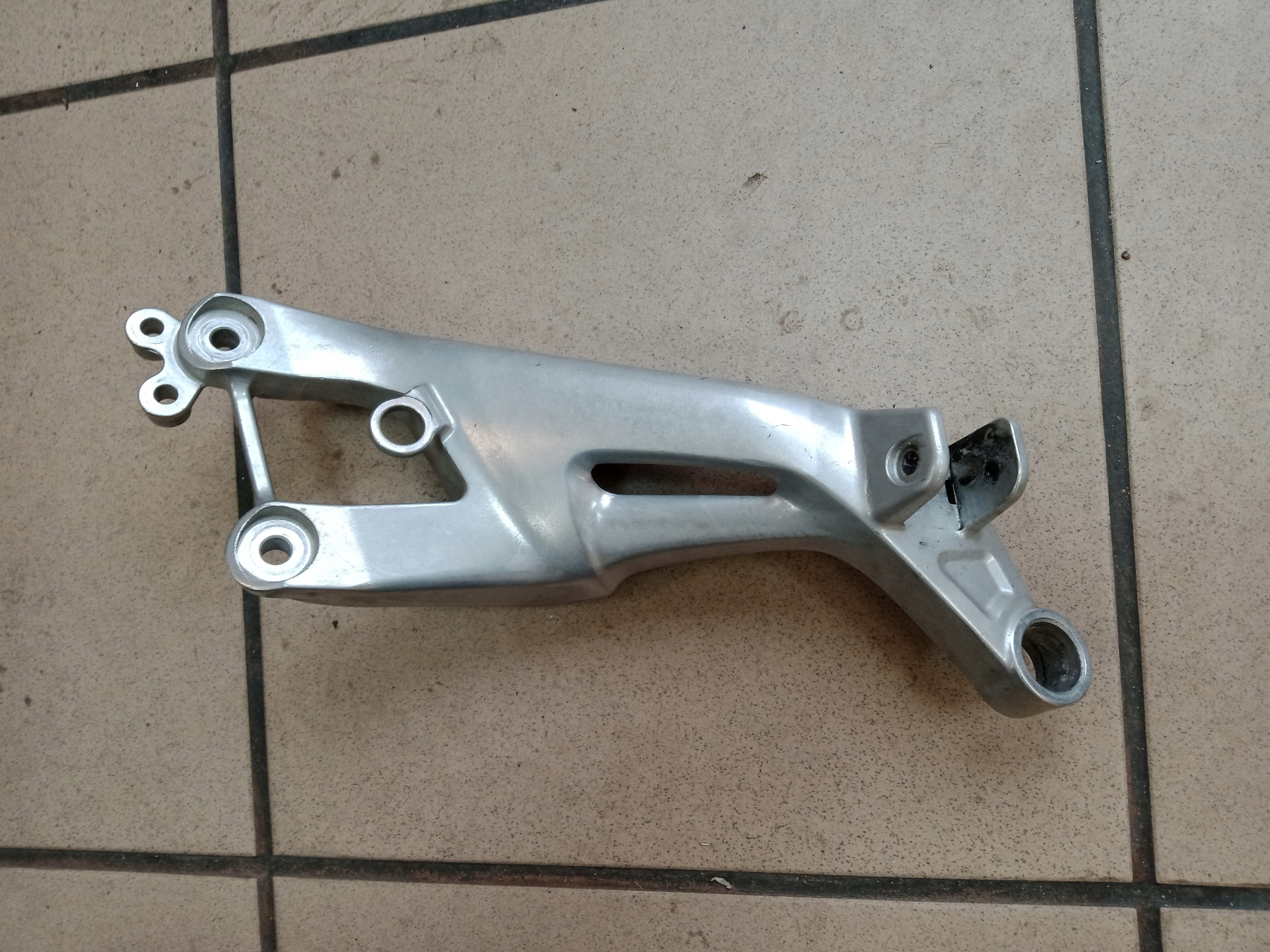 HONDA CBR 1000XX КРІПЛЕННЯ ДЛЯ НІГ ПРАВЕ ЛІВЕ