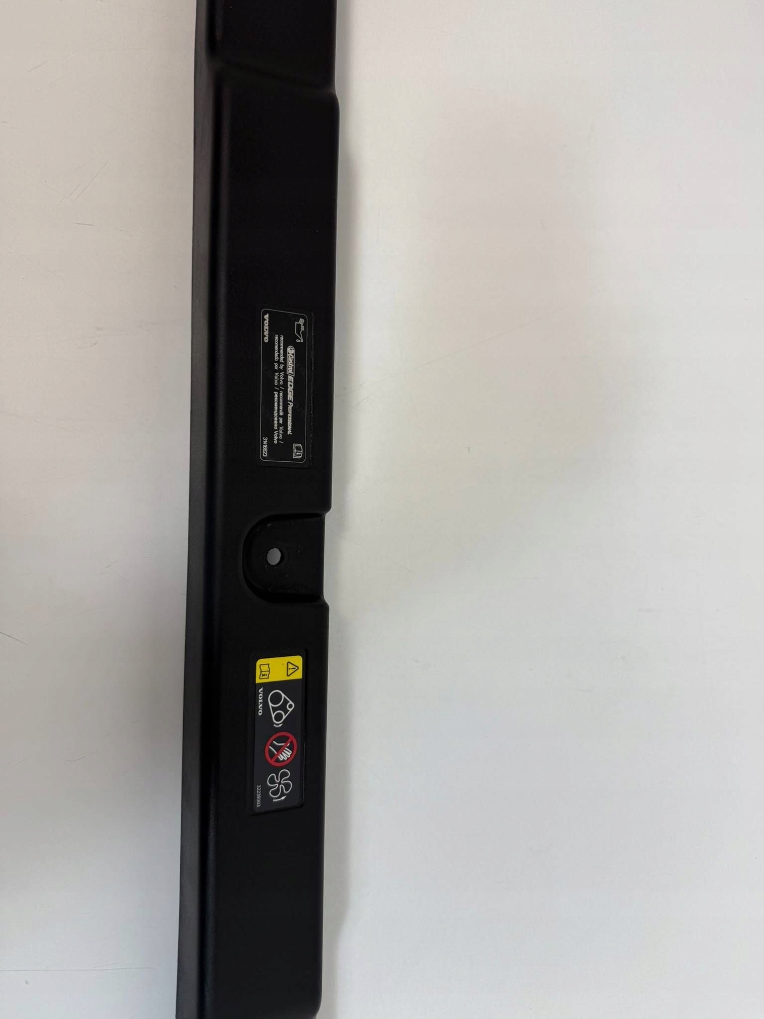 Volvo V60 II 2022 cache face avant avant 32277308