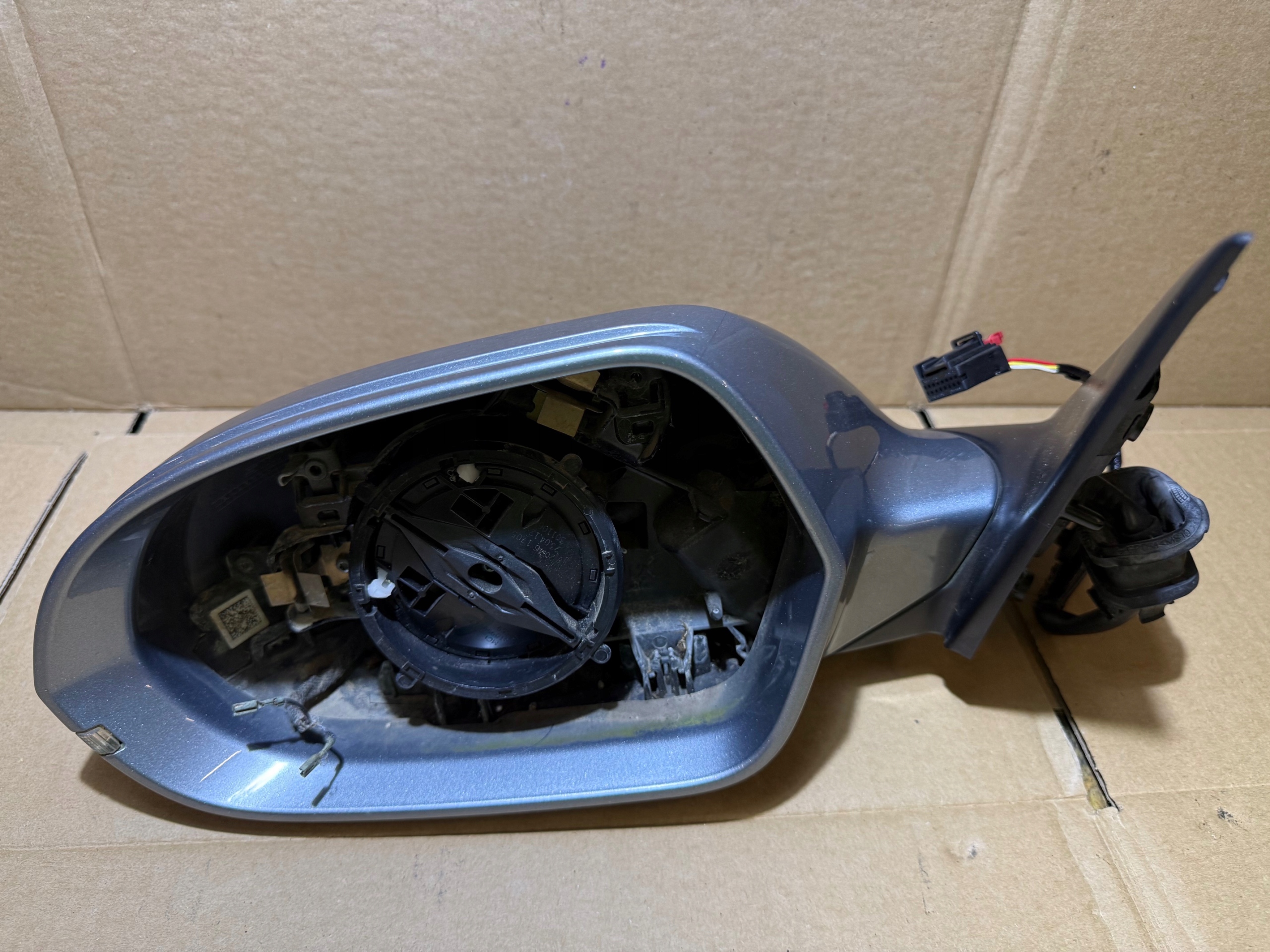 AUDI A6 C7 LY7G mirror left 6 PIN