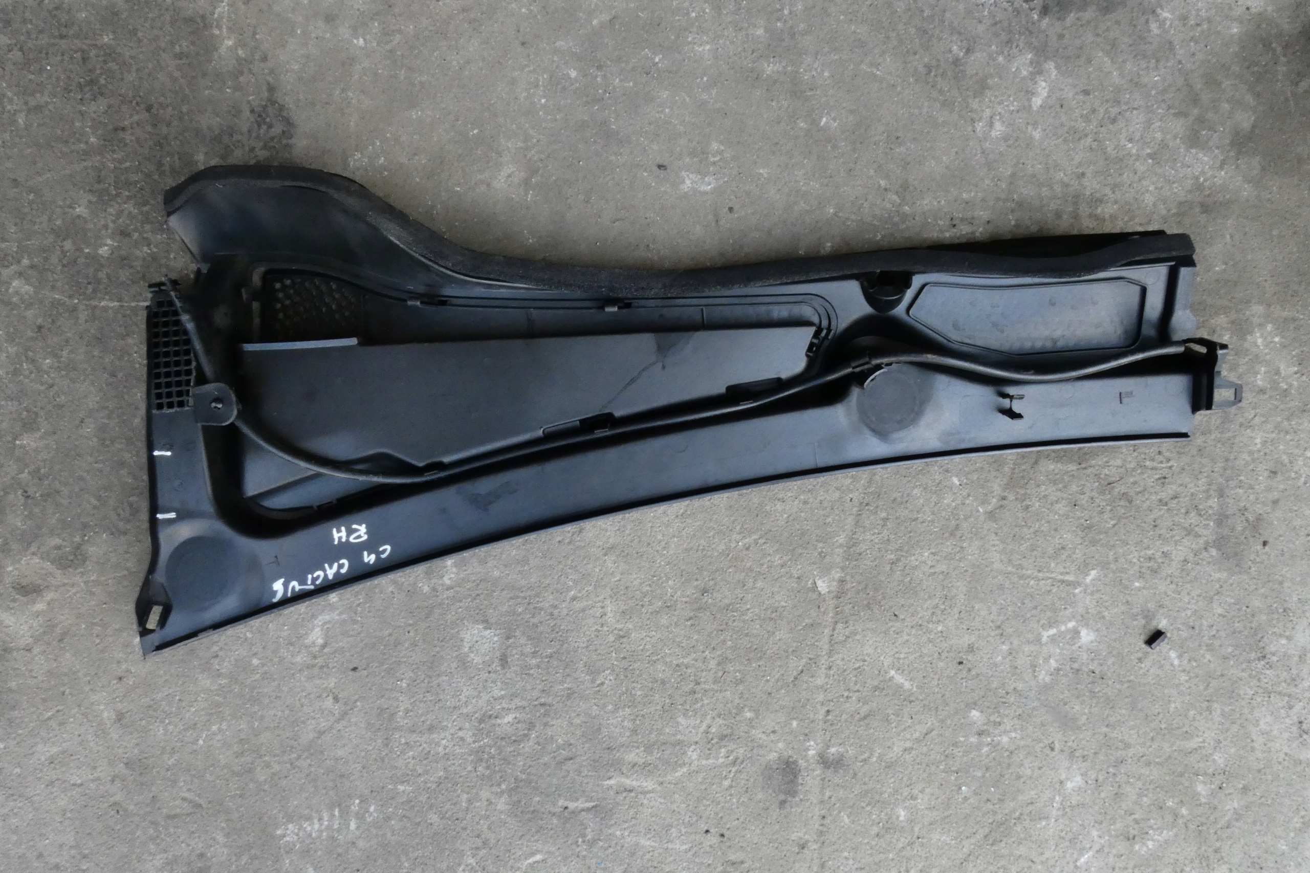 torpedo upper plastic CITROEN C4 CACTUS 9801596280 9803089780 2016r