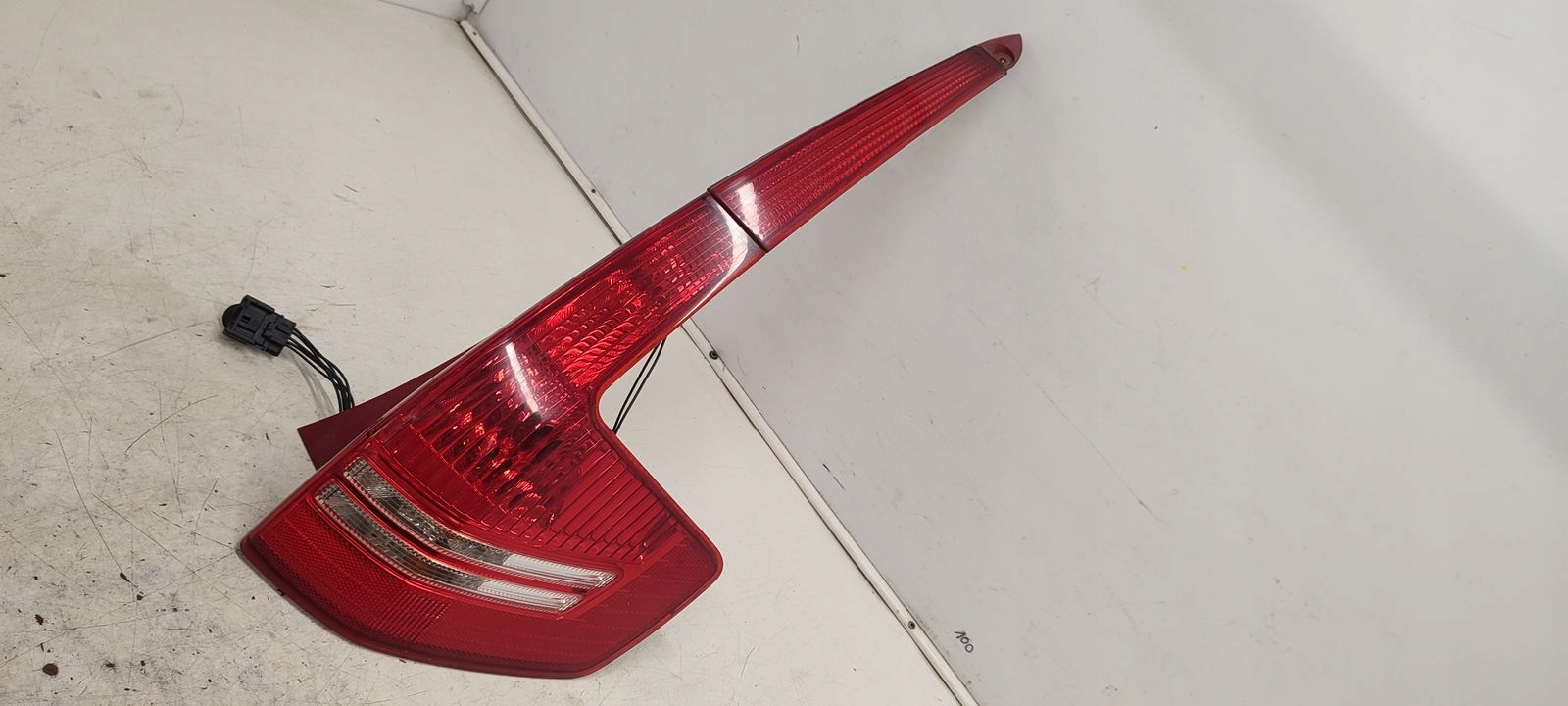 light rear part rear right Citroen C4 and 1,6 HDI