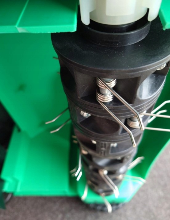 Wertykulator DENALI szer.robocza 36 cm 1100W Wertykulacja trawnika Stan opakowania oryginalne