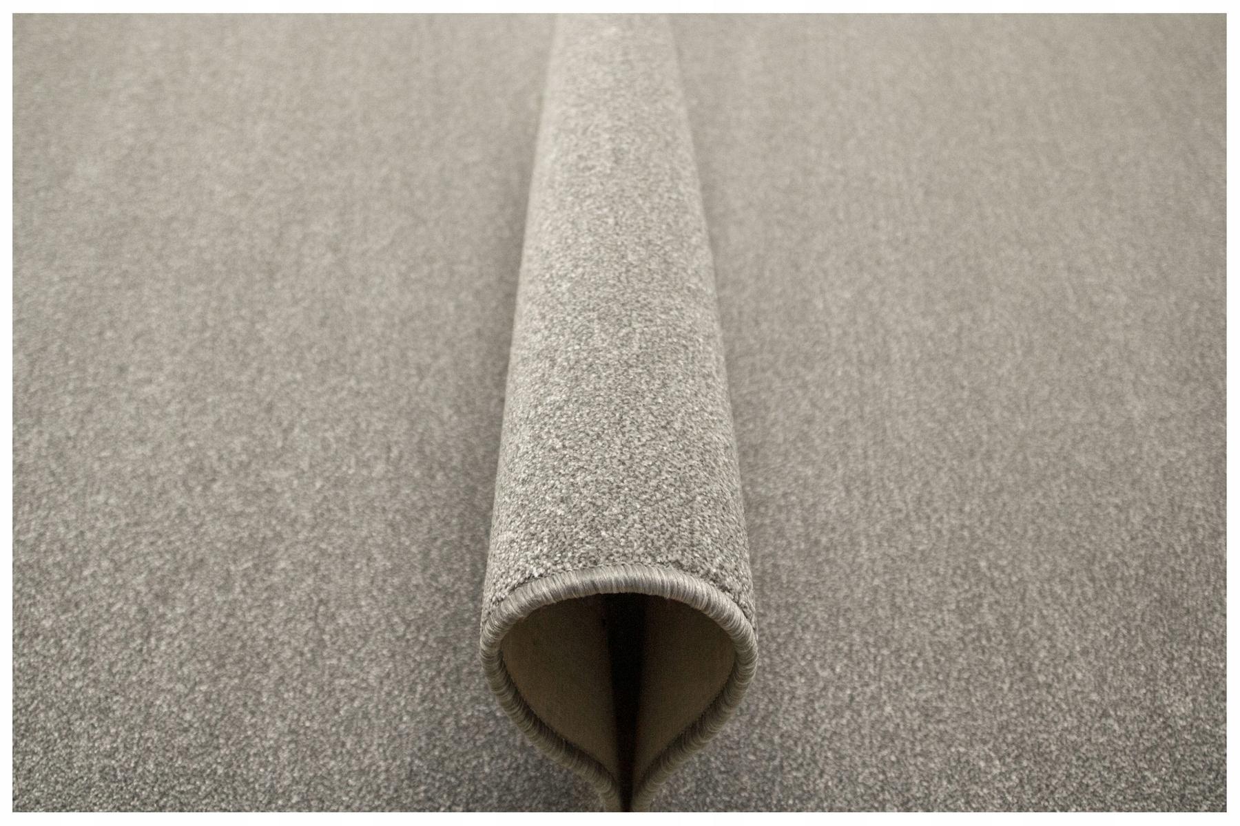 szer. 3m SZARA WYKŁADZINA PHOENIX-CLASSIC NA WYMIAR DO SYPIALNI Liczba m² w ofercie 1 m²