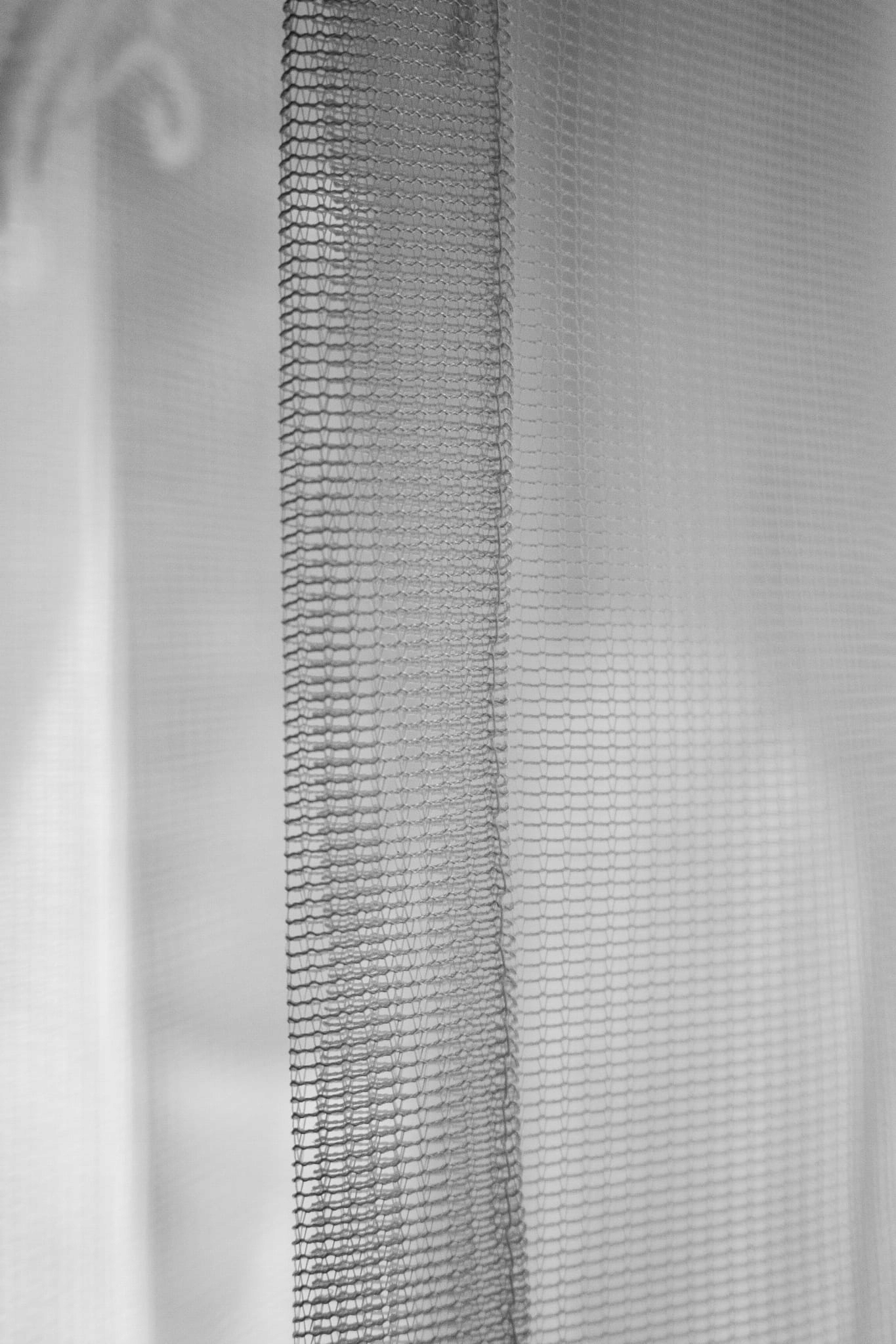 

usługa obszycia boków firanki żakardowej 200-250cm