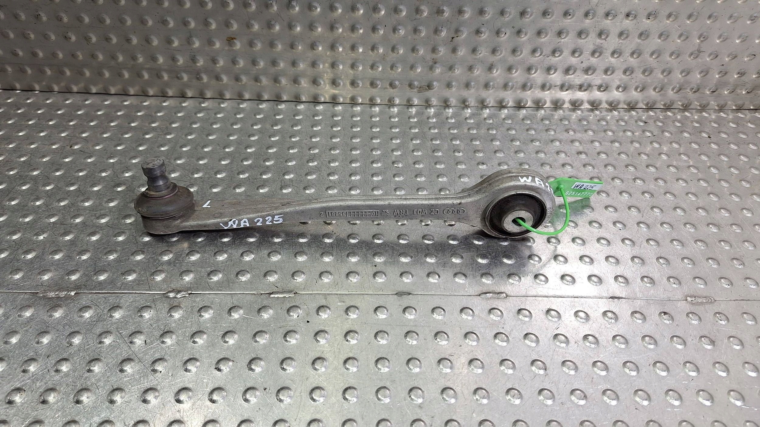 arm left front upper 8K0407505B 8K0505B AUDI A4 B8 A5 8T Q5 8R