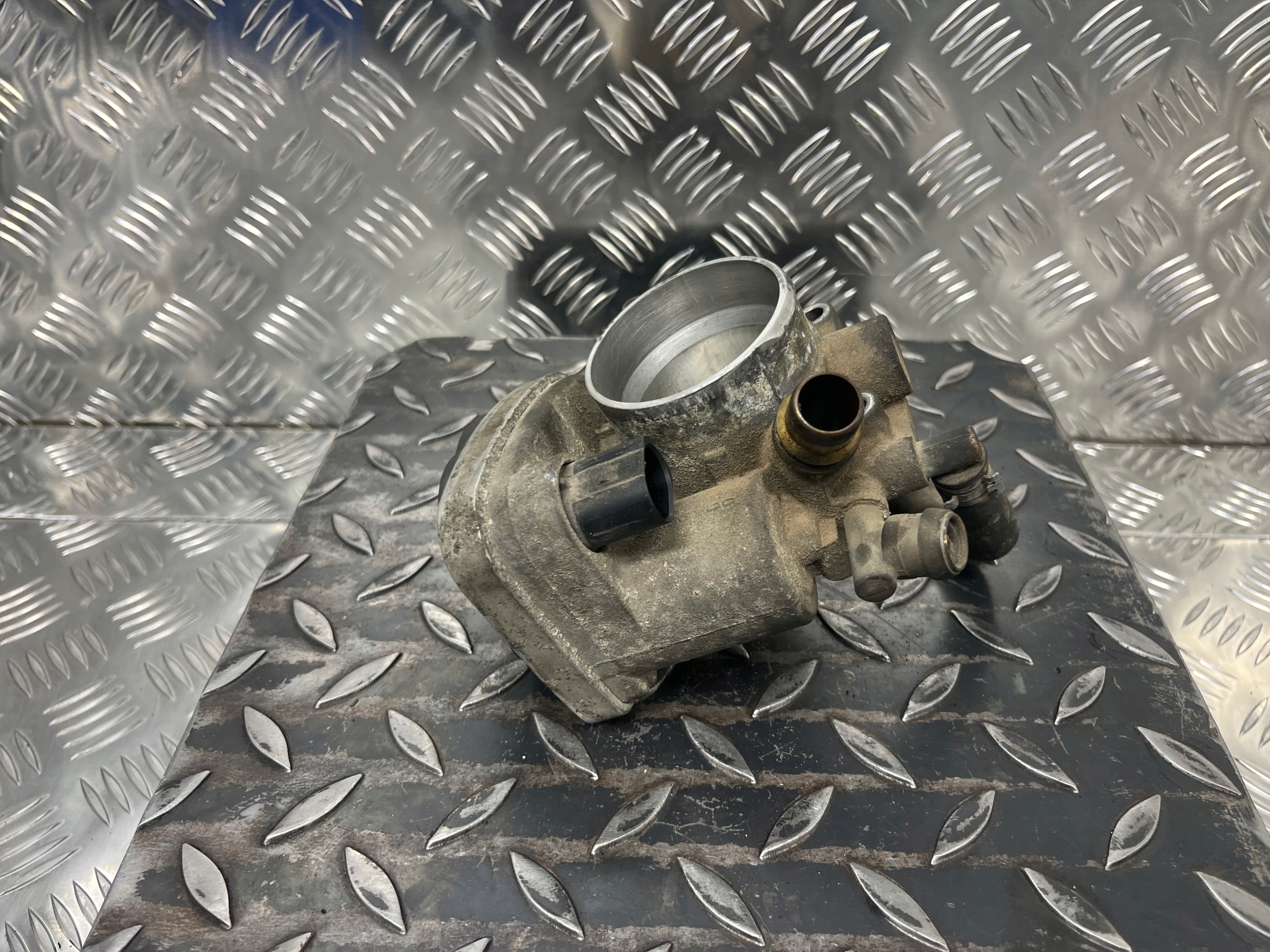 Valvola a farfalla OPEL ZAFIRA B 55560398
