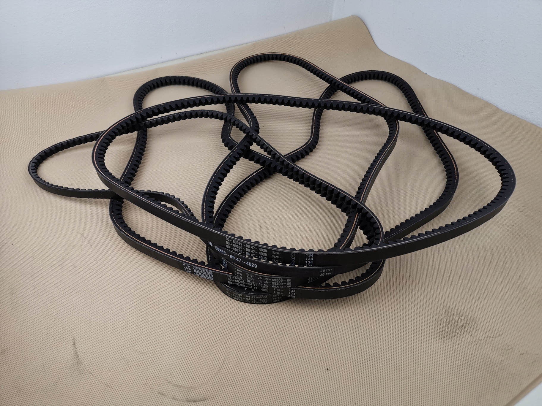 Carrier Supra 950 Комплект ременів