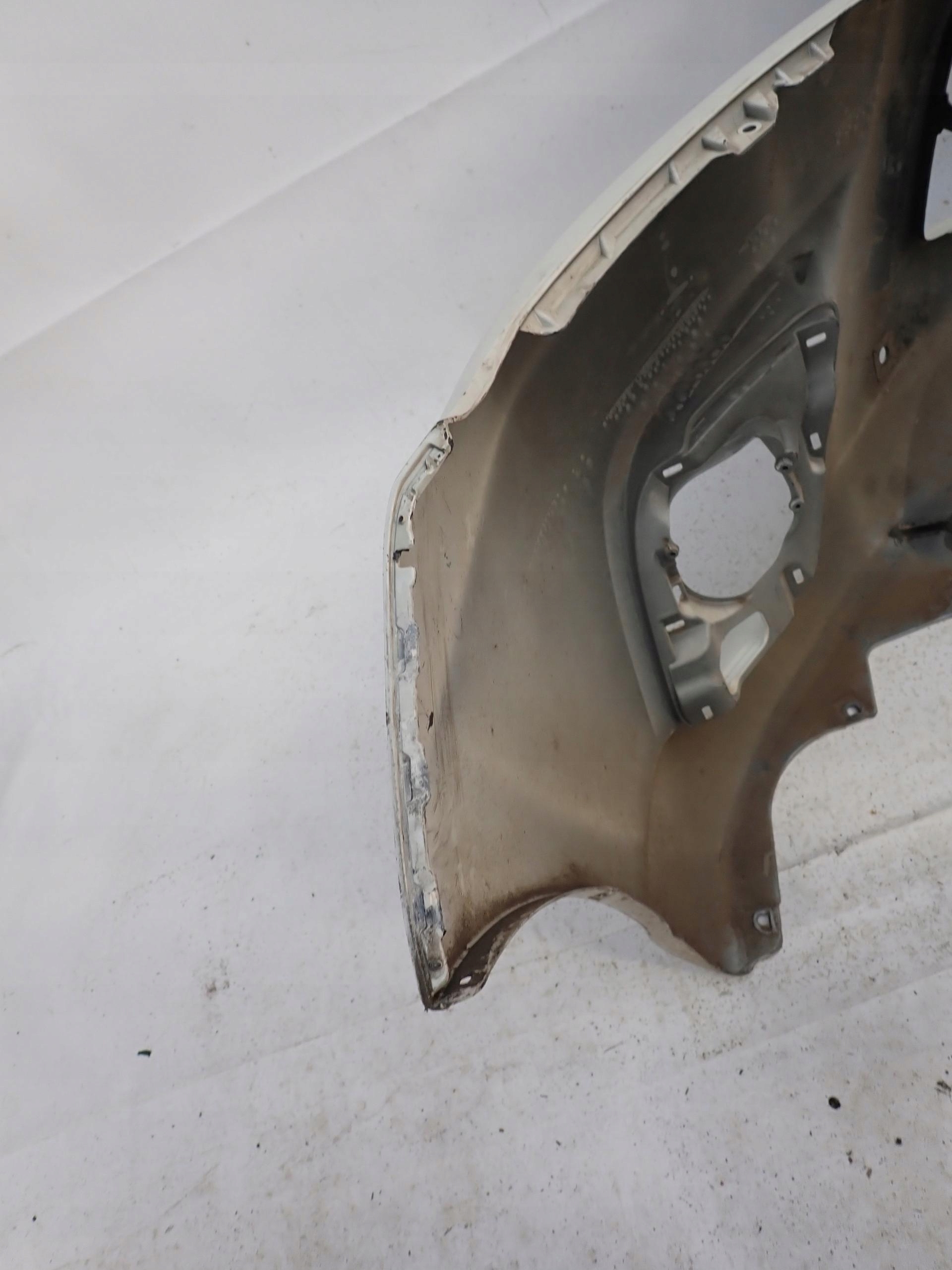 TOYOTA HILUX VIII 8 15-20 bumper front front washer