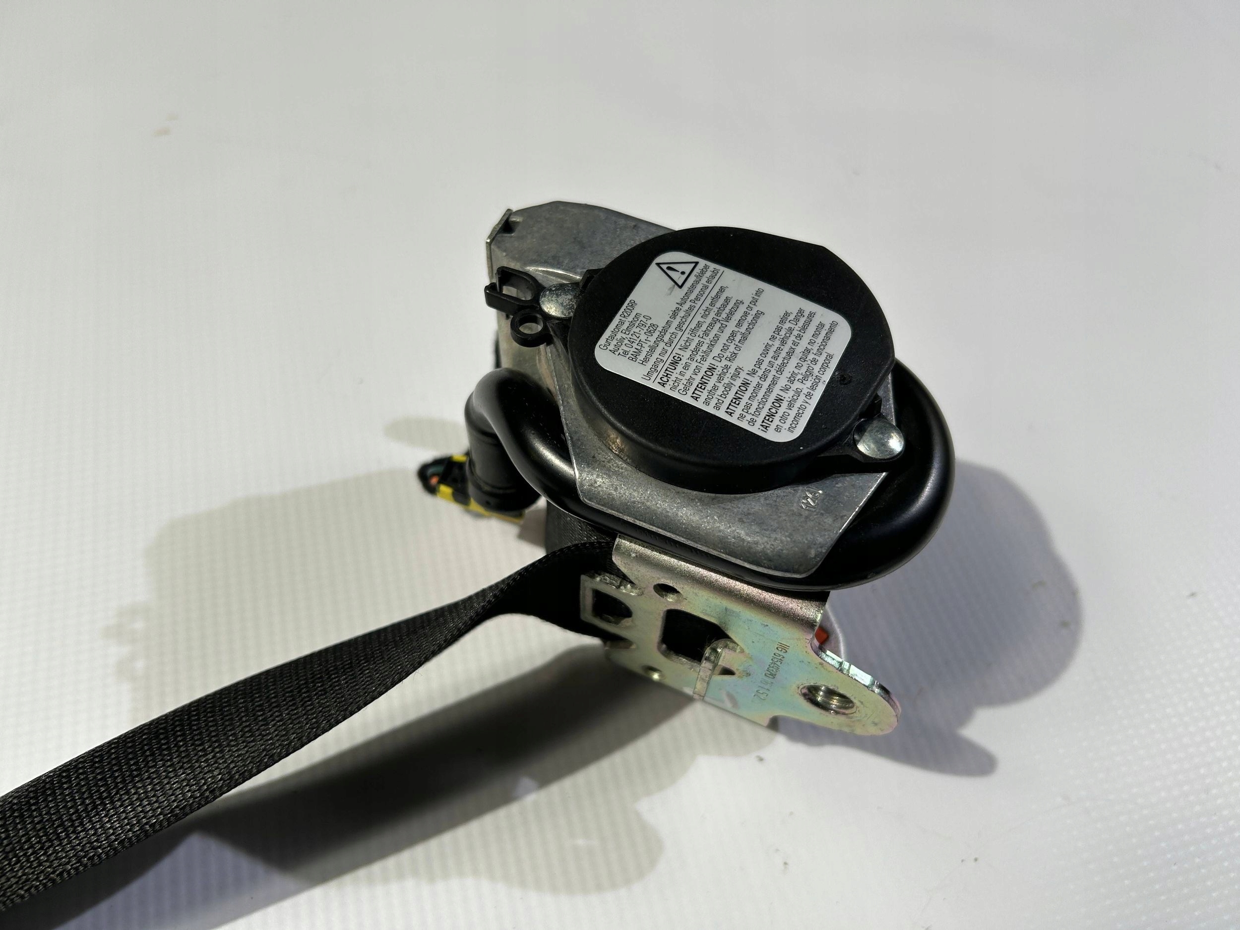 tension belt safety front front left driver´s Maserati Ghibli M157 2013
