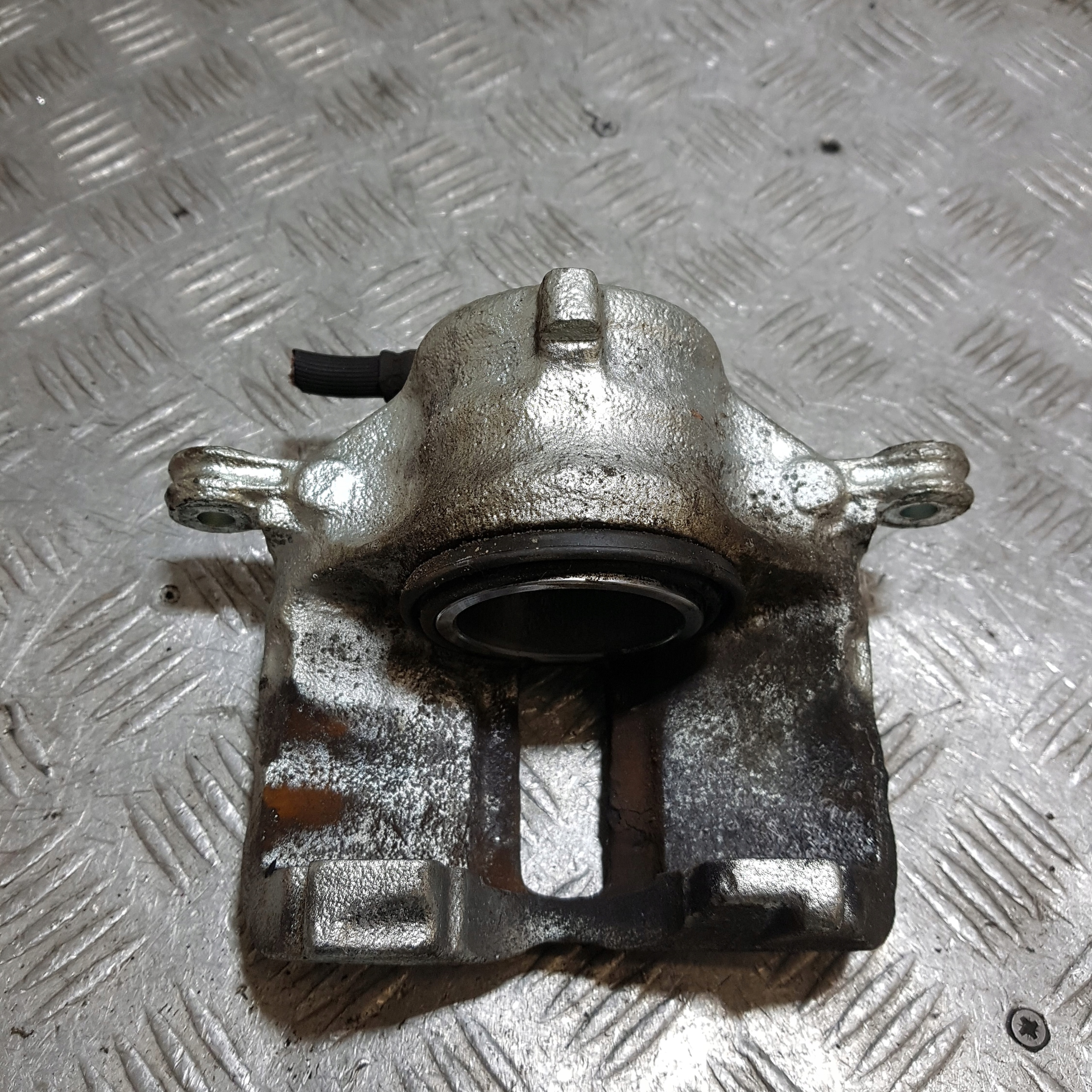 caliper brake left front front LAND ROVER FREELANDER