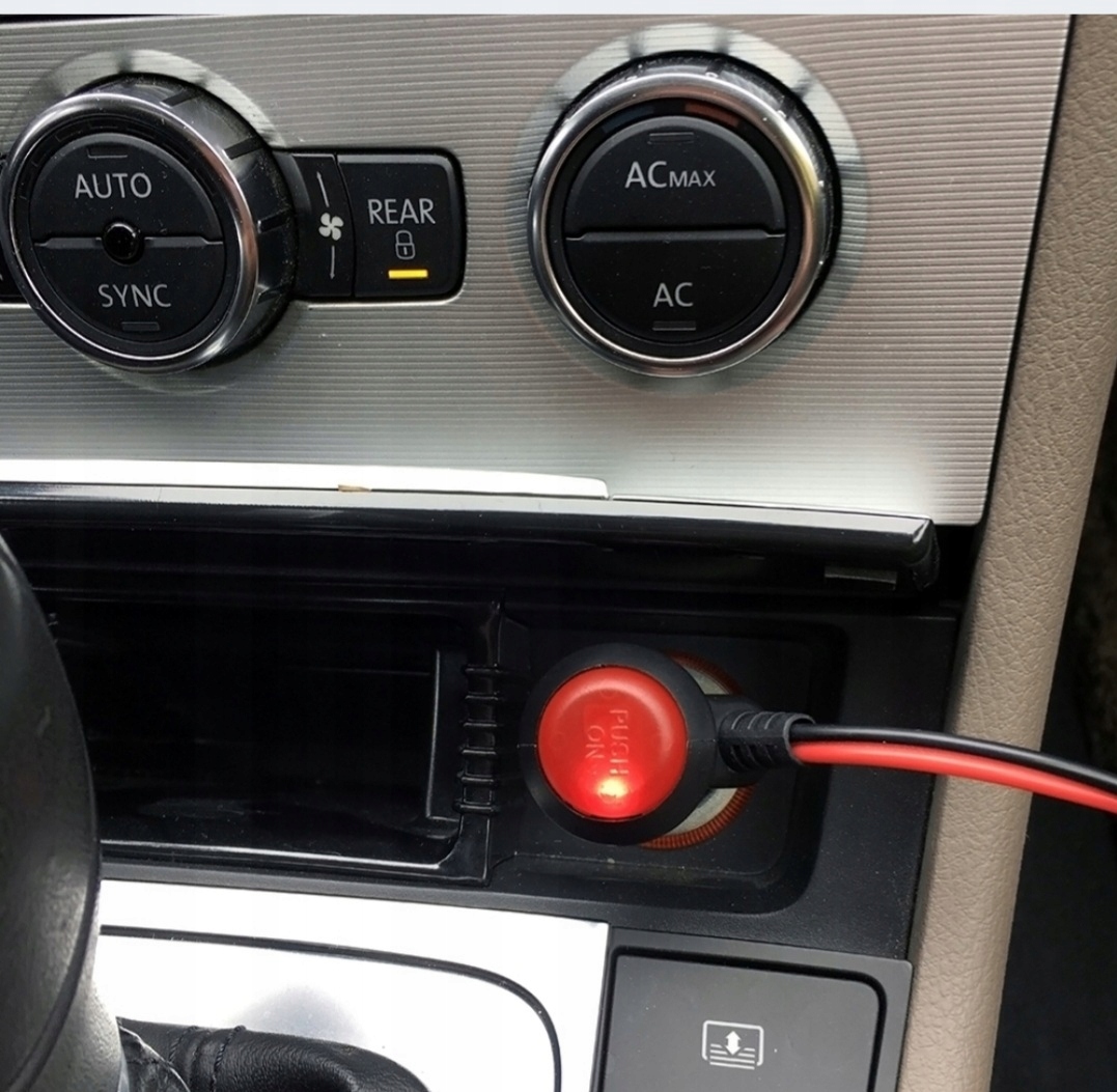 WTYCZKA WTYK GNIAZDA ZAPALNICZKI WYŁĄCZNIK "PUSH ON" PRZEWÓD 2m BEZPIECZNIK Producent części Inny